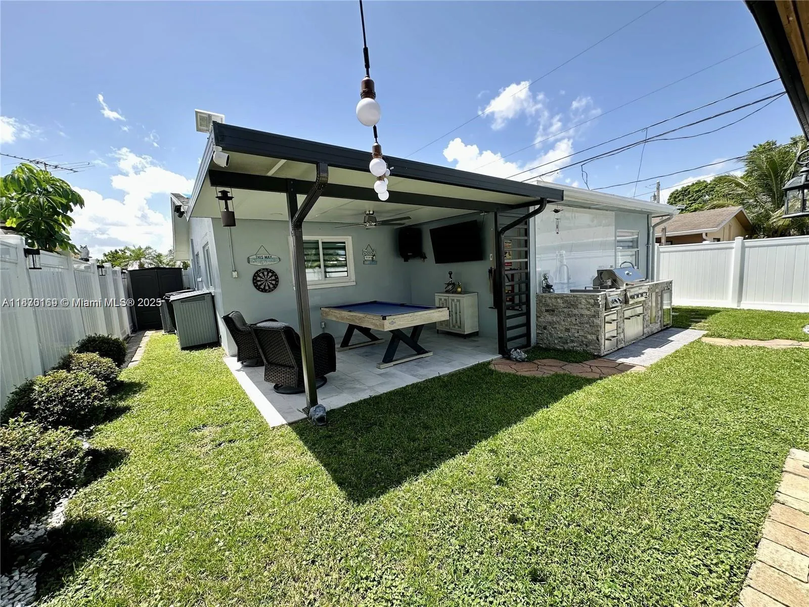 5404 NW 23rd Ter