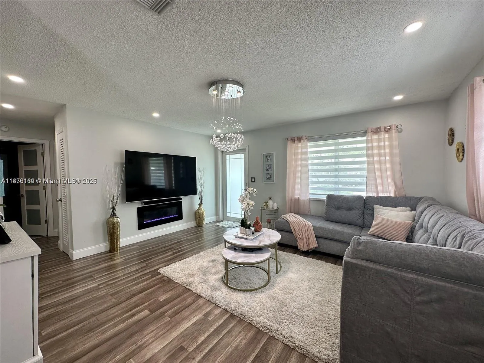 5404 NW 23rd Ter