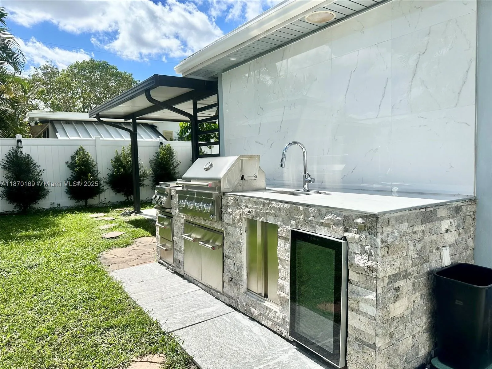 5404 NW 23rd Ter