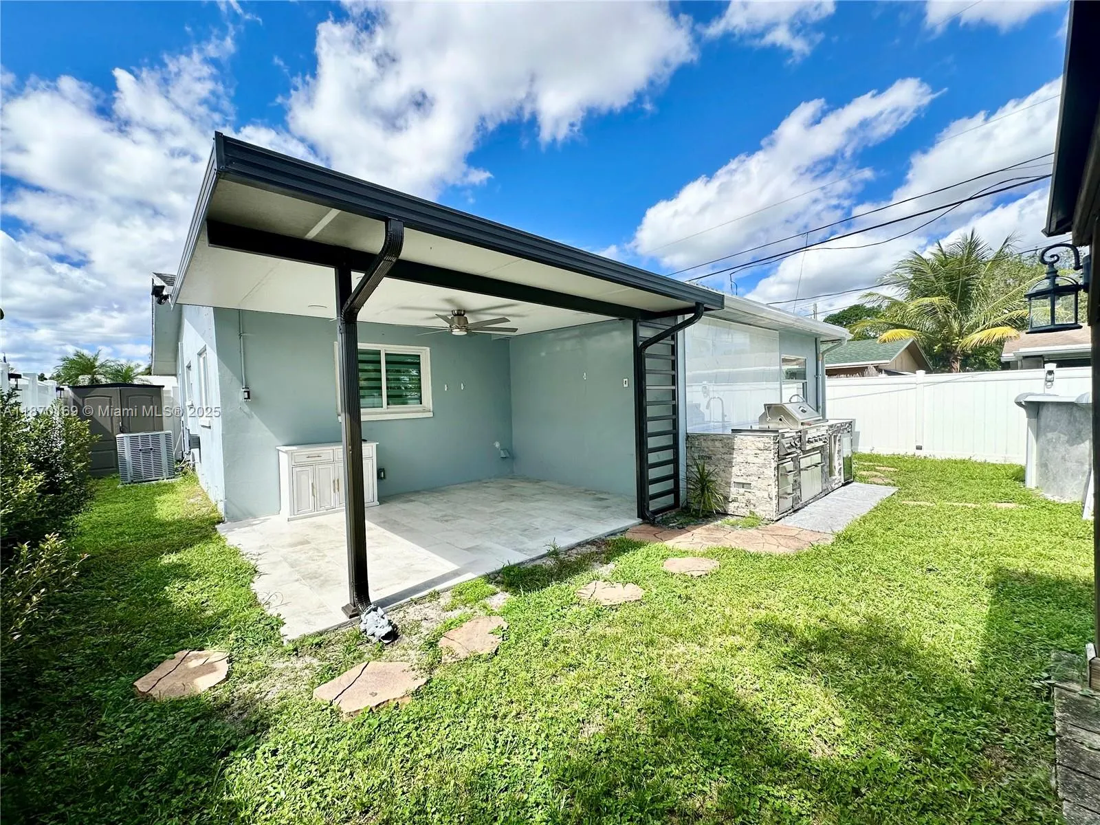 5404 NW 23rd Ter