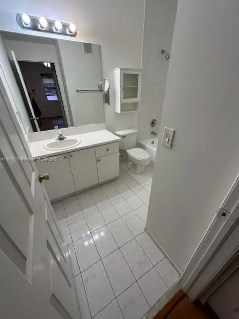 11479 NW 60th Ter, #372