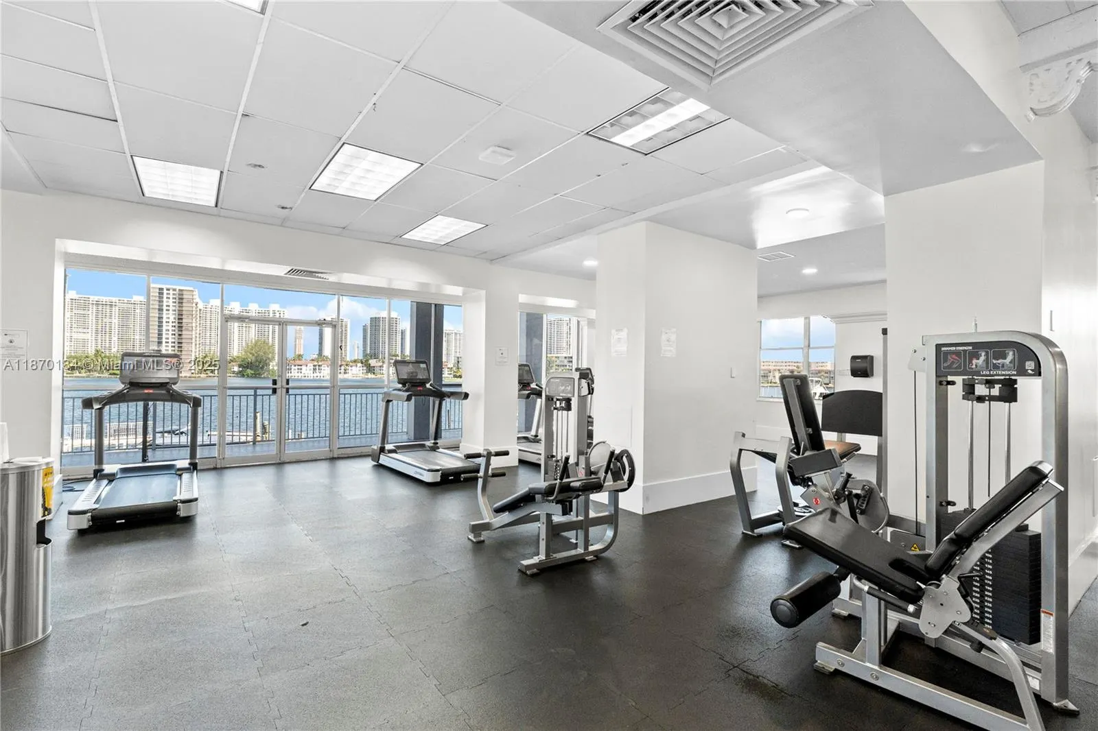 18071 Biscayne Blvd, #1404