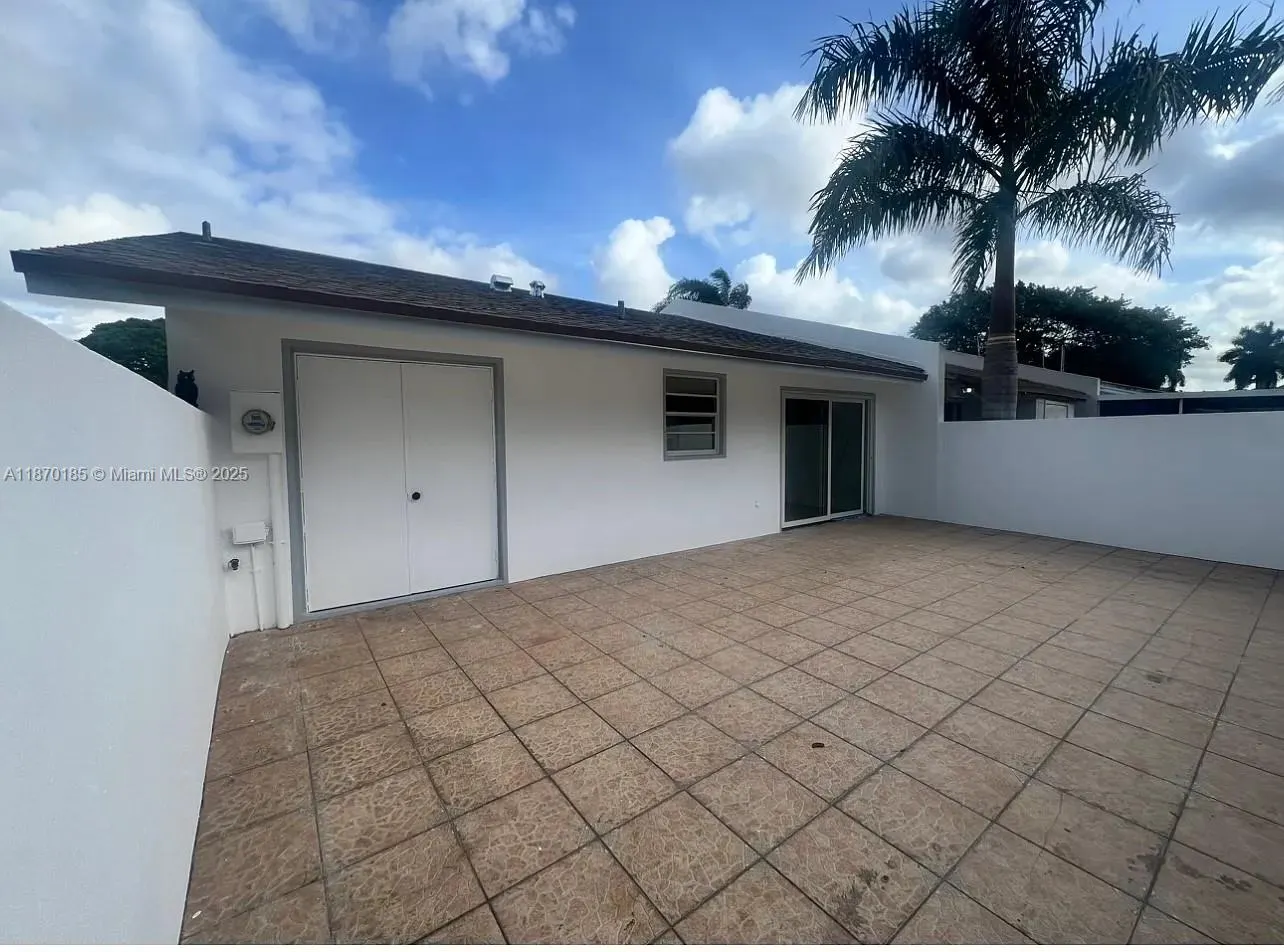 5229 SW 140th Pl