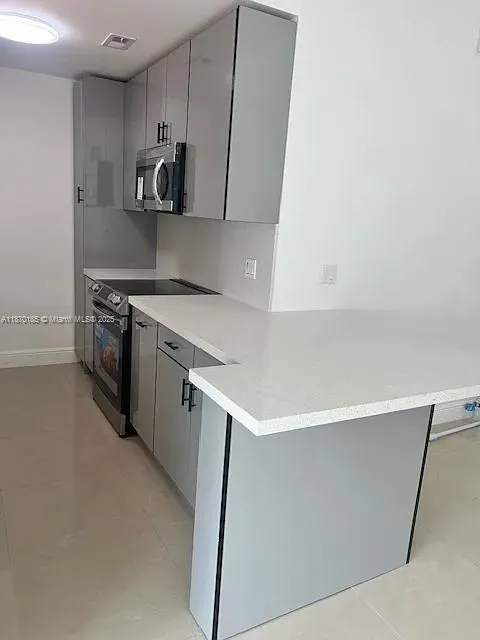 5229 SW 140th Pl
