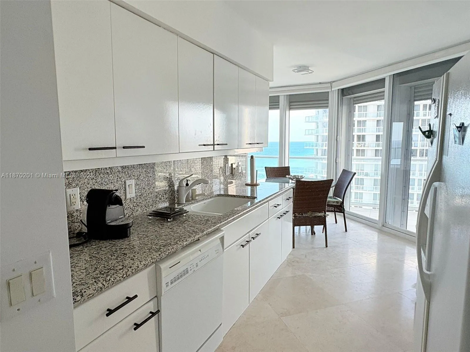 16445 Collins Ave, #2321