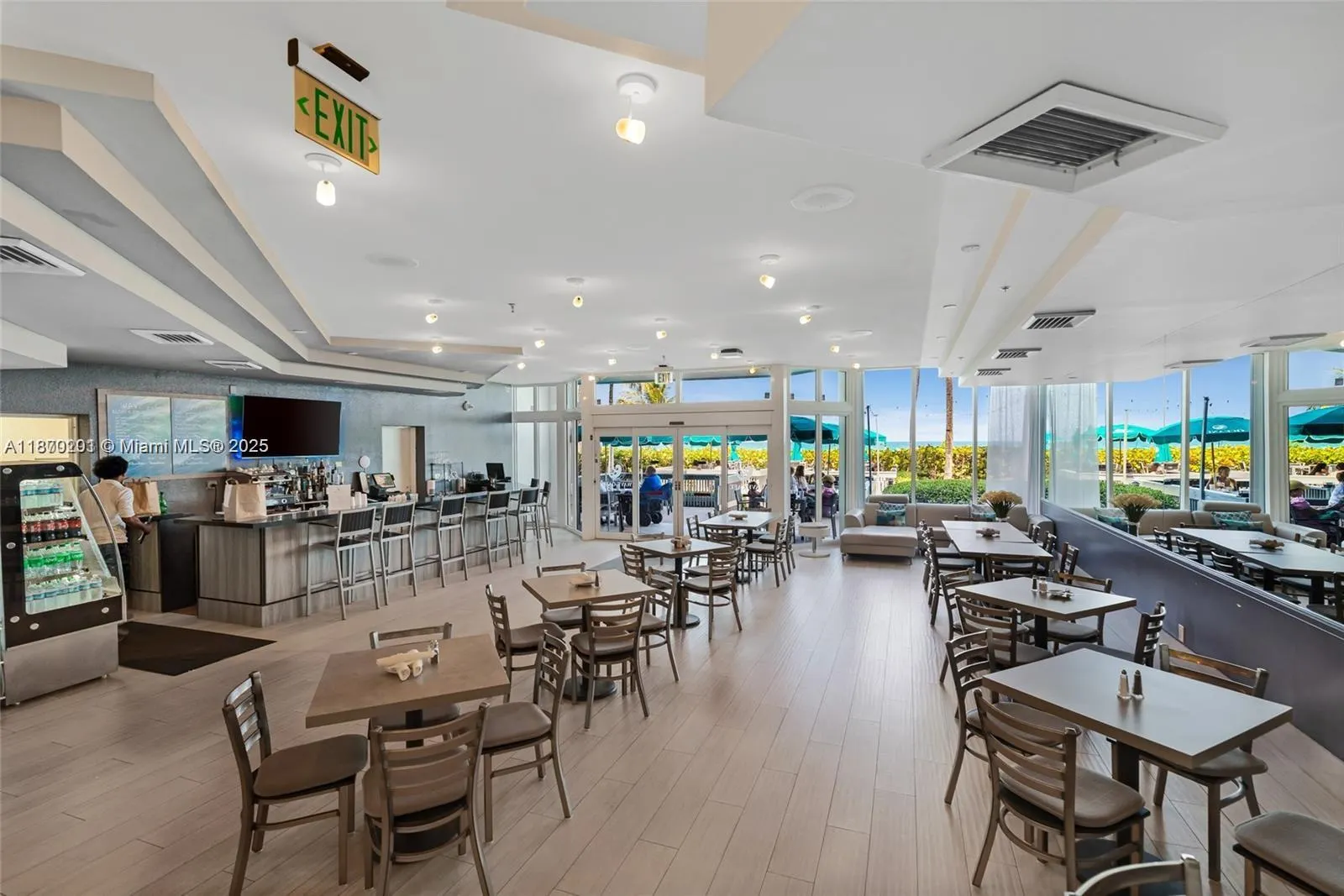 16445 Collins Ave, #2321