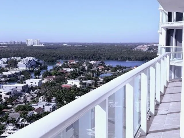 16445 Collins Ave, #2321