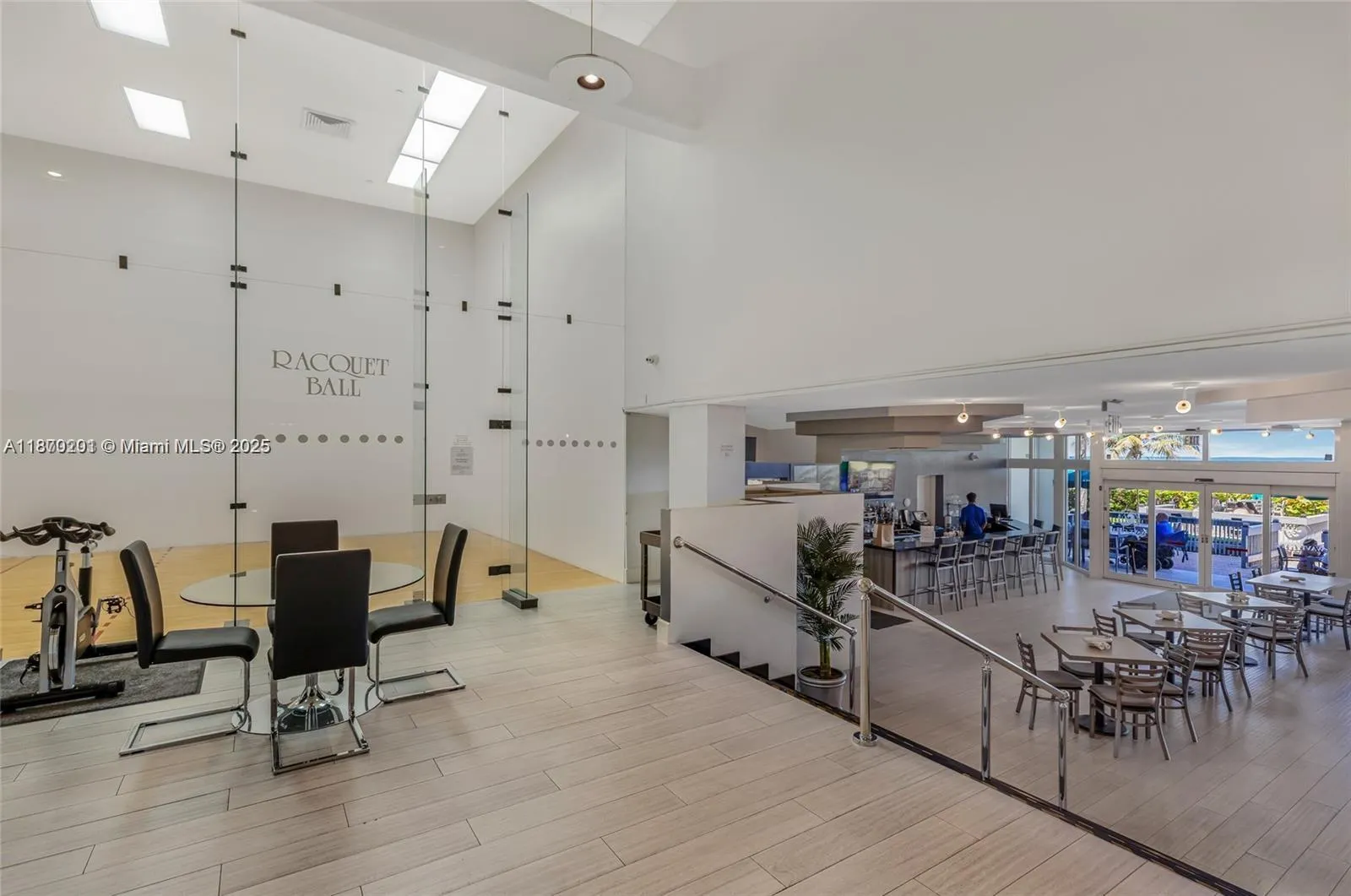 16445 Collins Ave, #2321