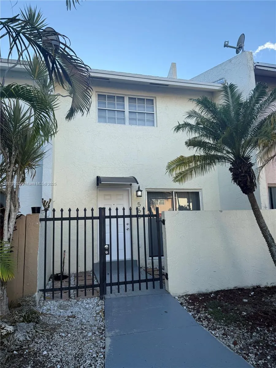 565 NE 12th Ave, #565