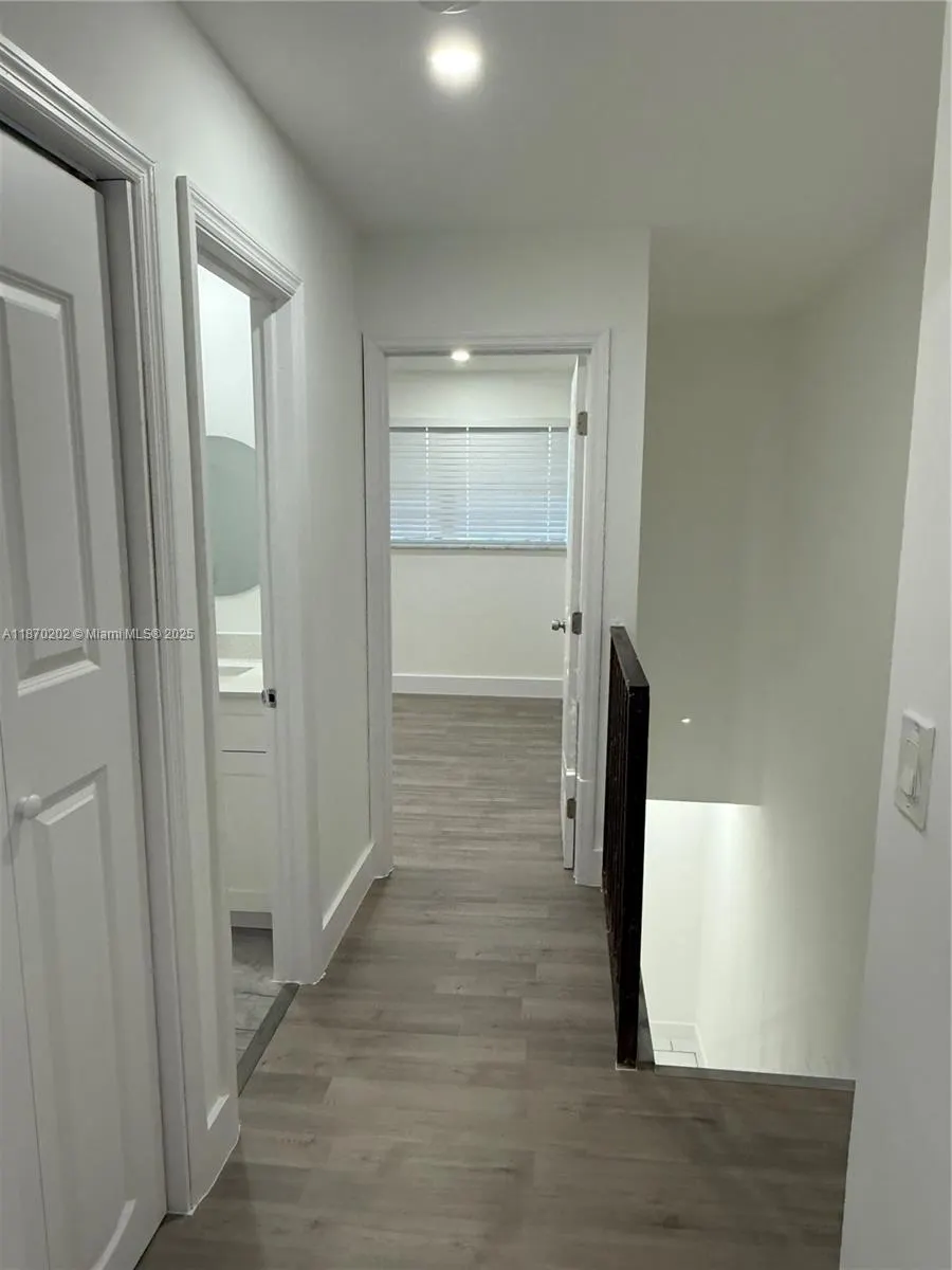565 NE 12th Ave, #565