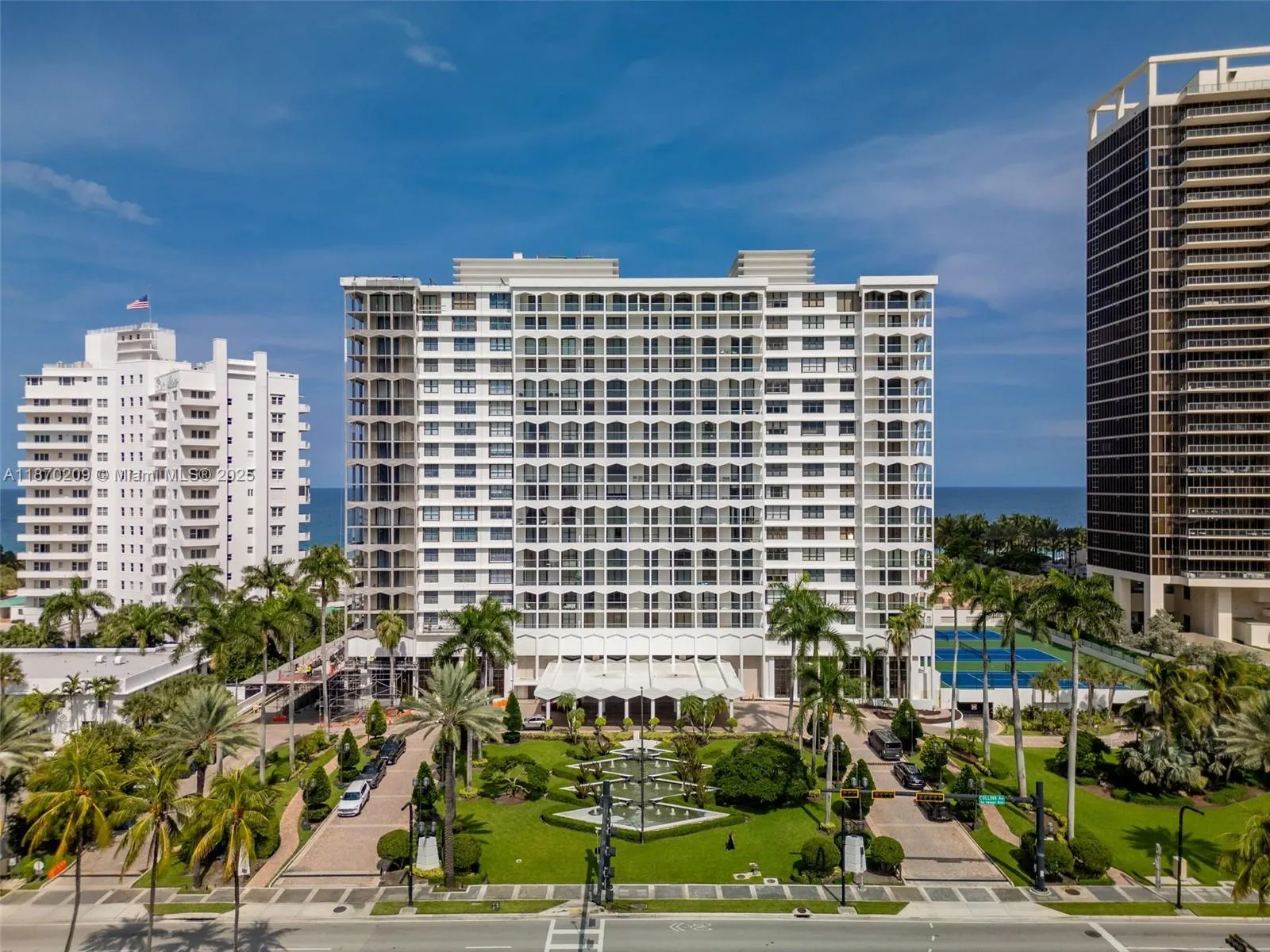 9801 Collins Ave, #19J