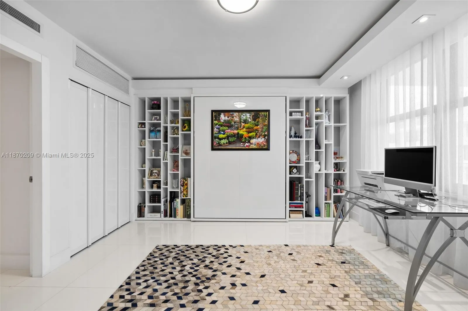 9801 Collins Ave, #19J