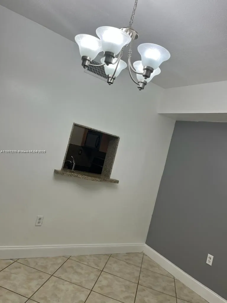 11750 SW 18th St, #129-1