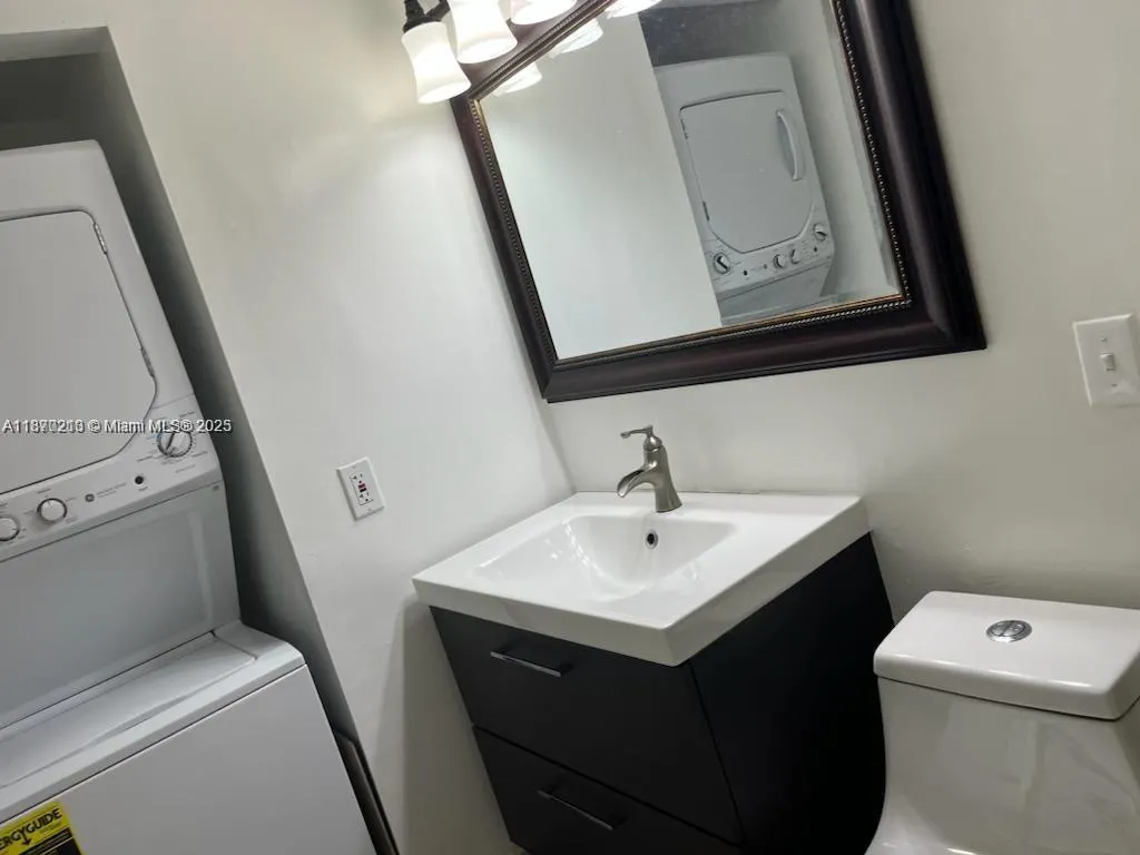 11750 SW 18th St, #129-1