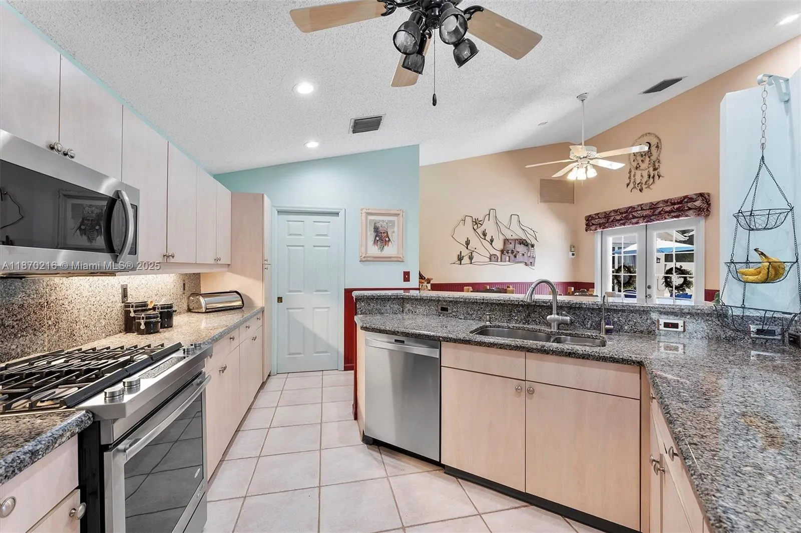 800 Clearbrook Park Cir