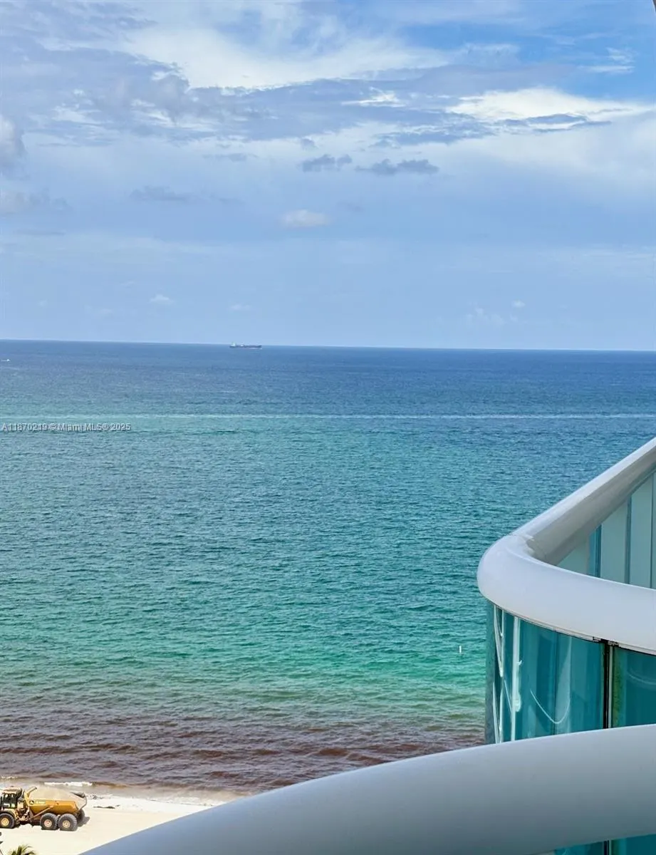 10101 Collins Ave, #17A