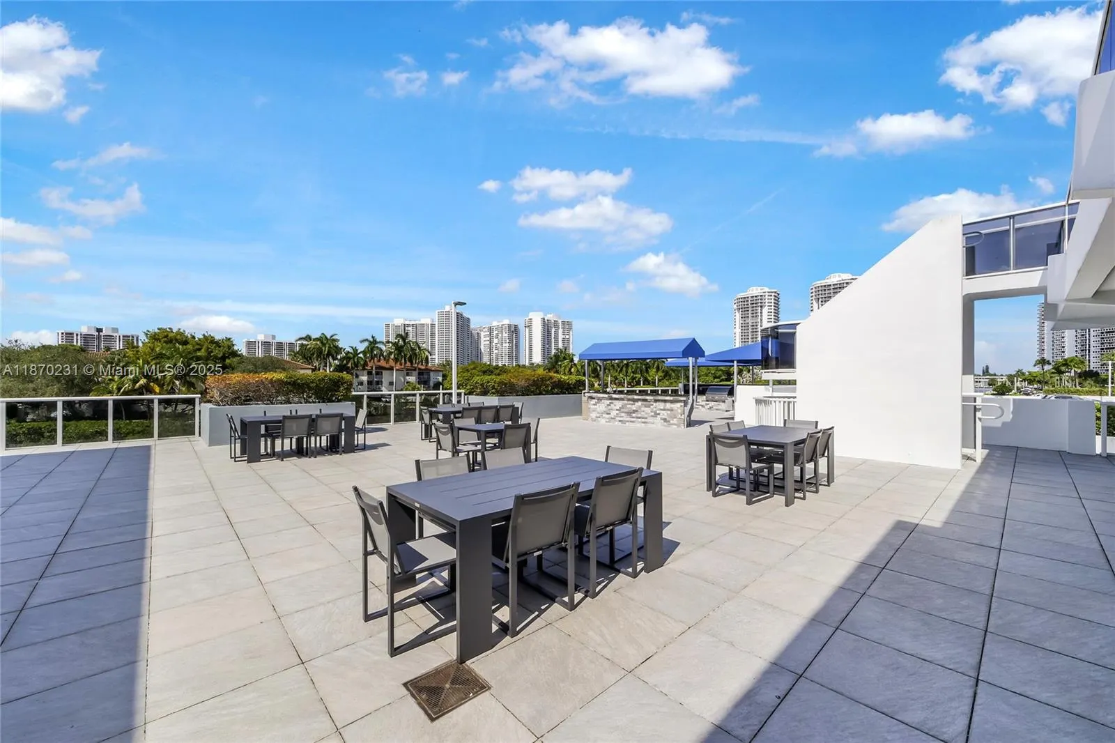 3675 N Country Club Dr, #204