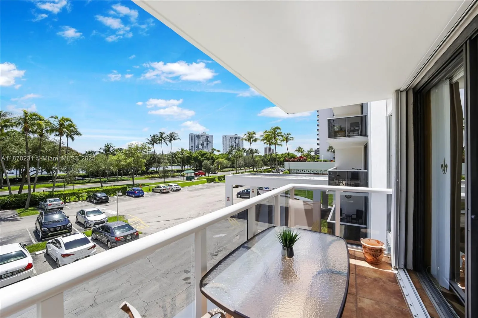 3675 N Country Club Dr, #204