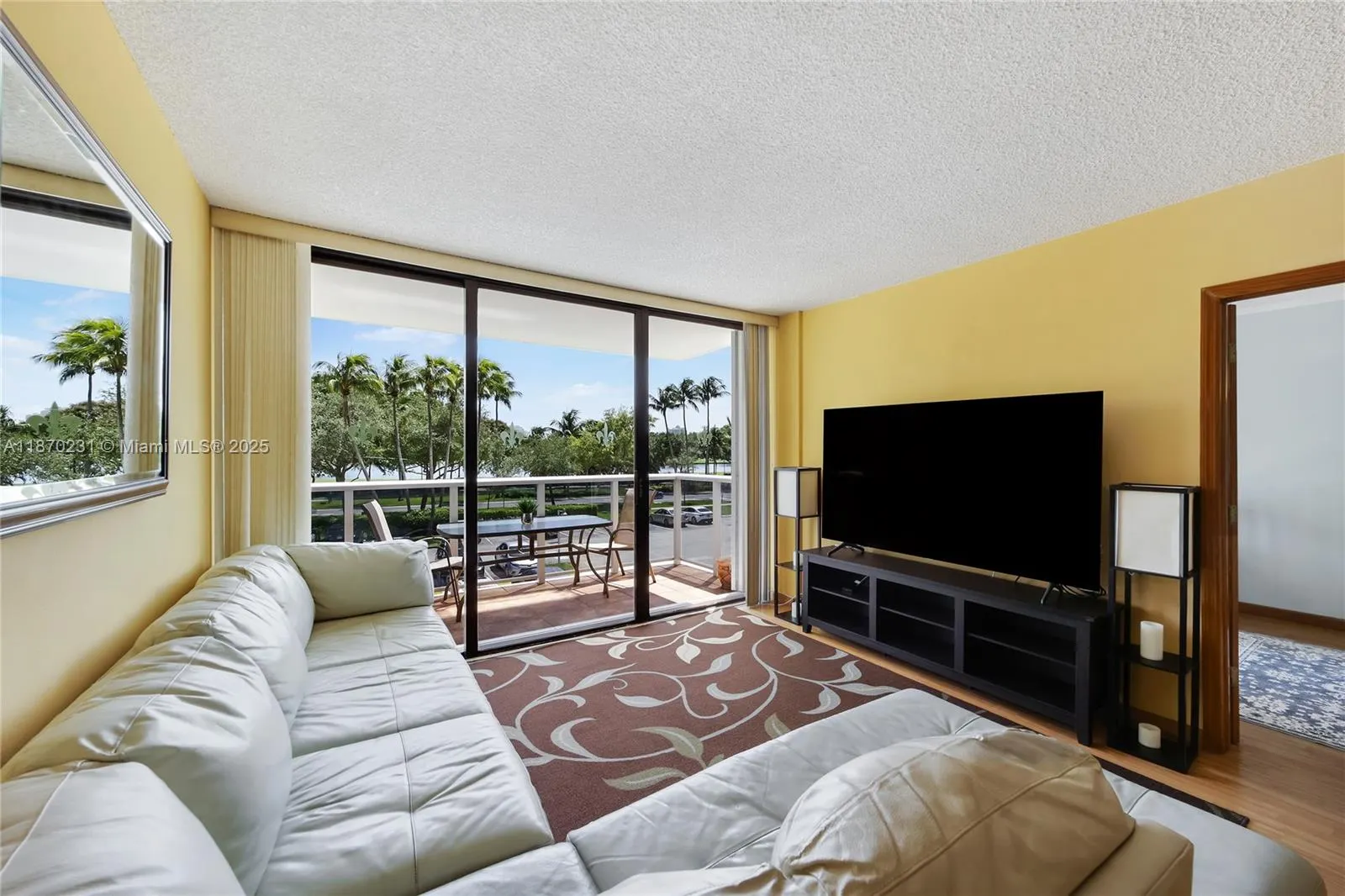 3675 N Country Club Dr, #204