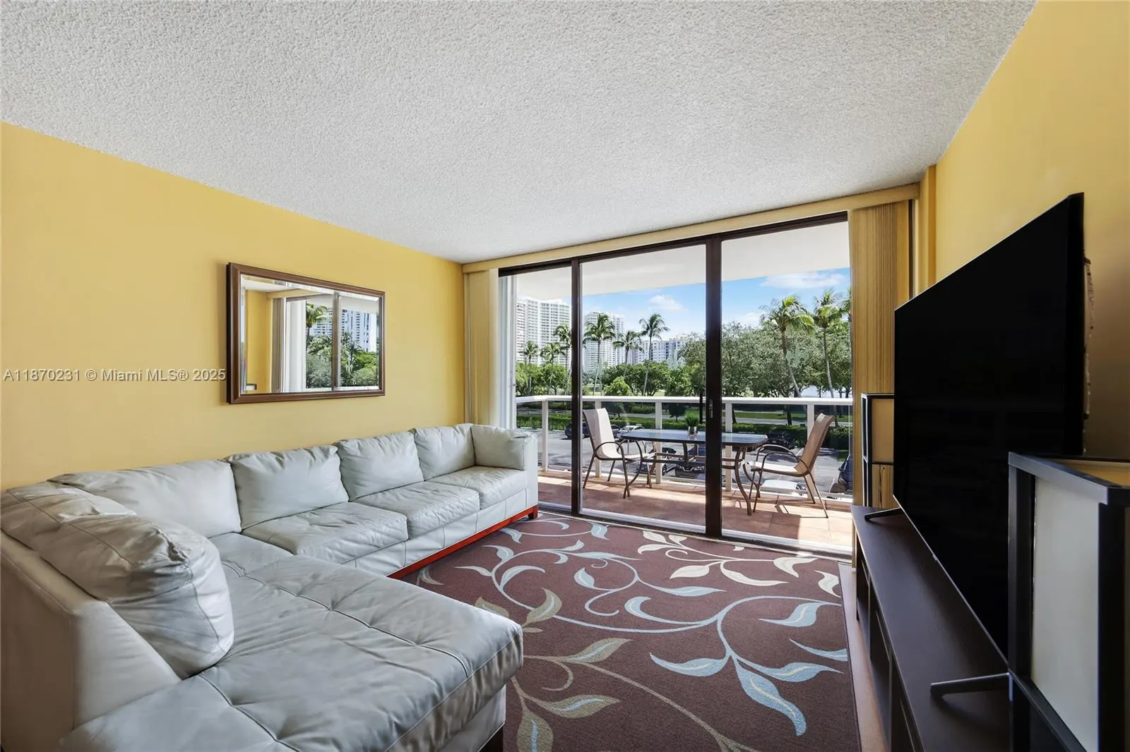 3675 N Country Club Dr, #204
