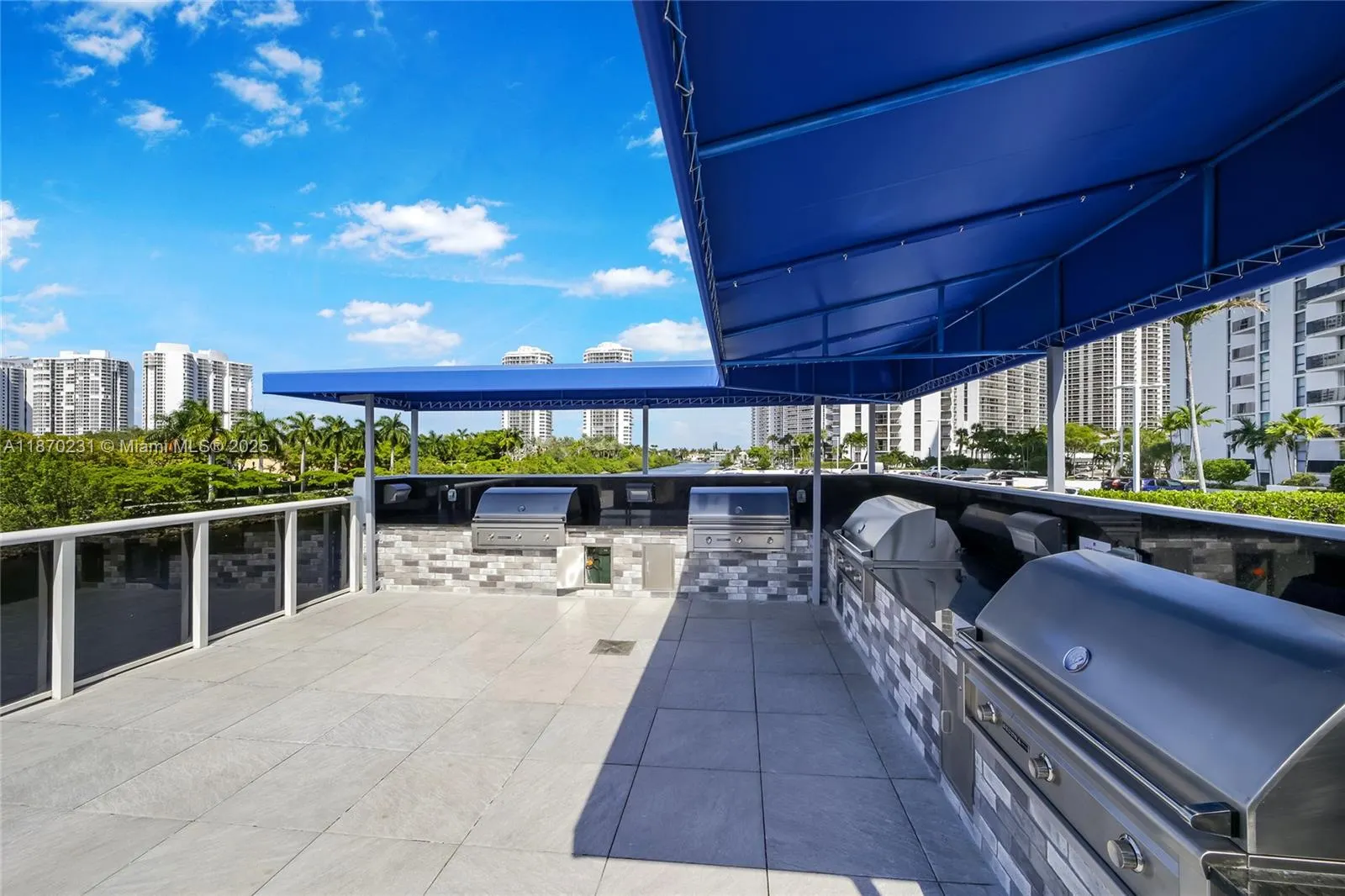 3675 N Country Club Dr, #204