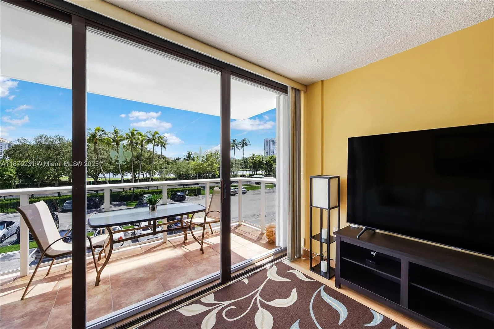 3675 N Country Club Dr, #204