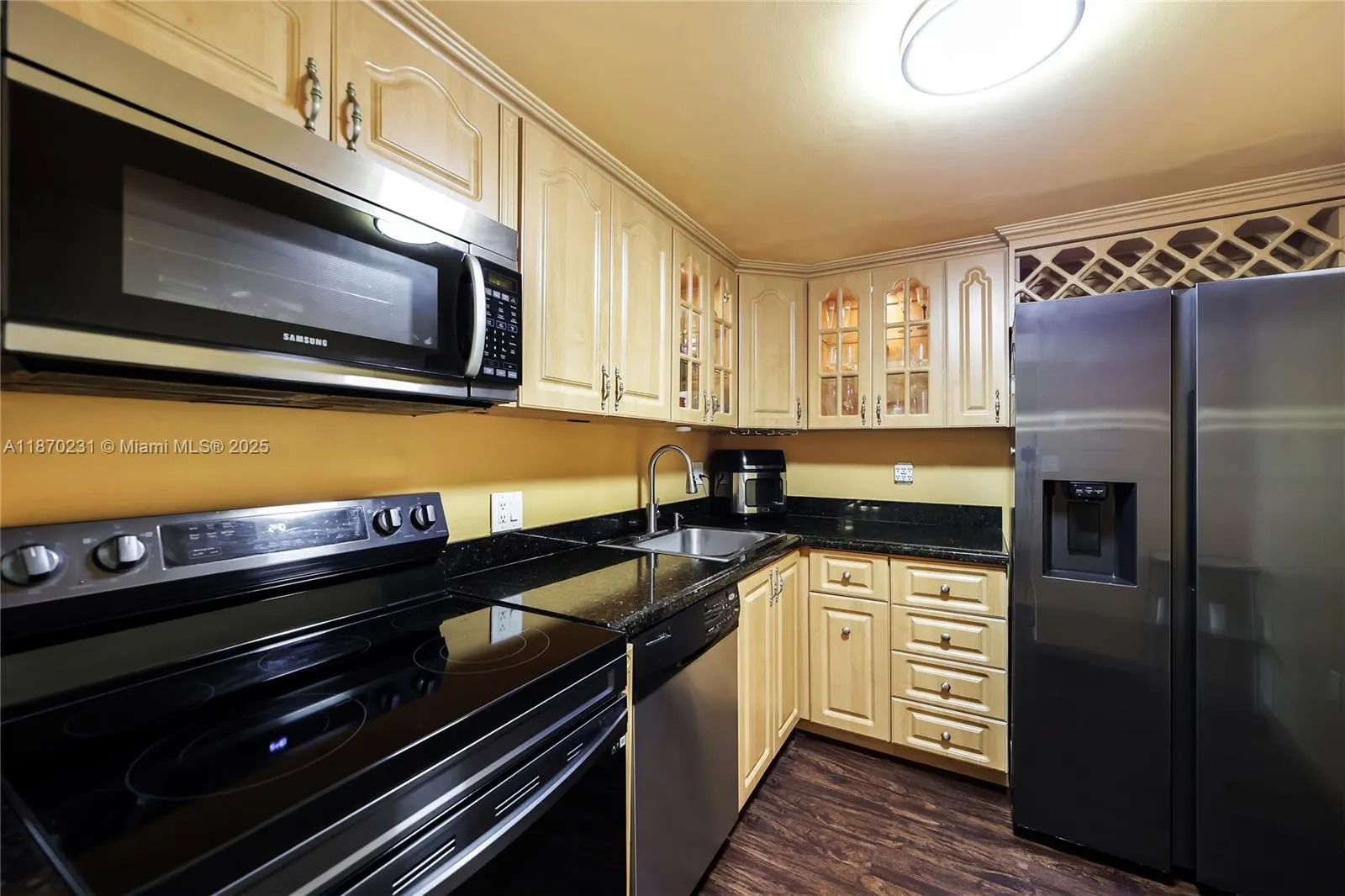 3675 N Country Club Dr, #204
