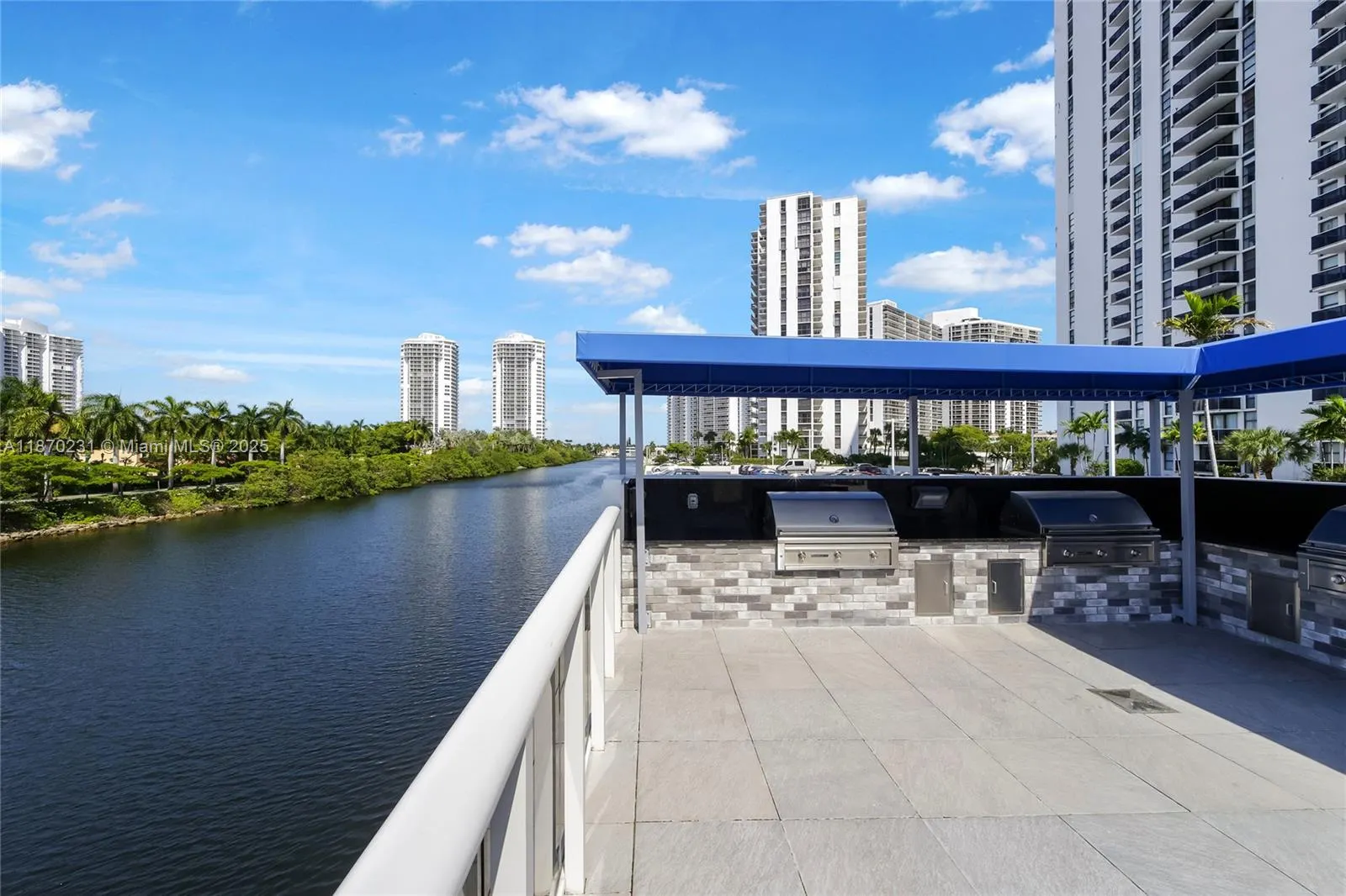 3675 N Country Club Dr, #204