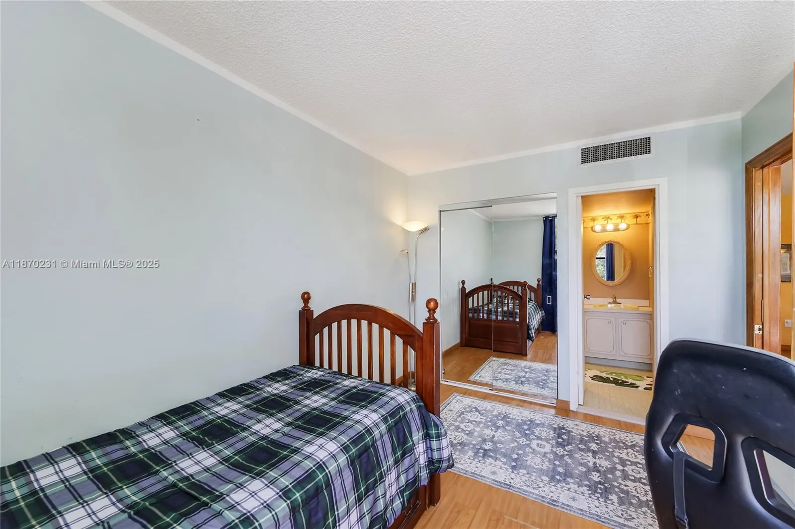 3675 N Country Club Dr, #204