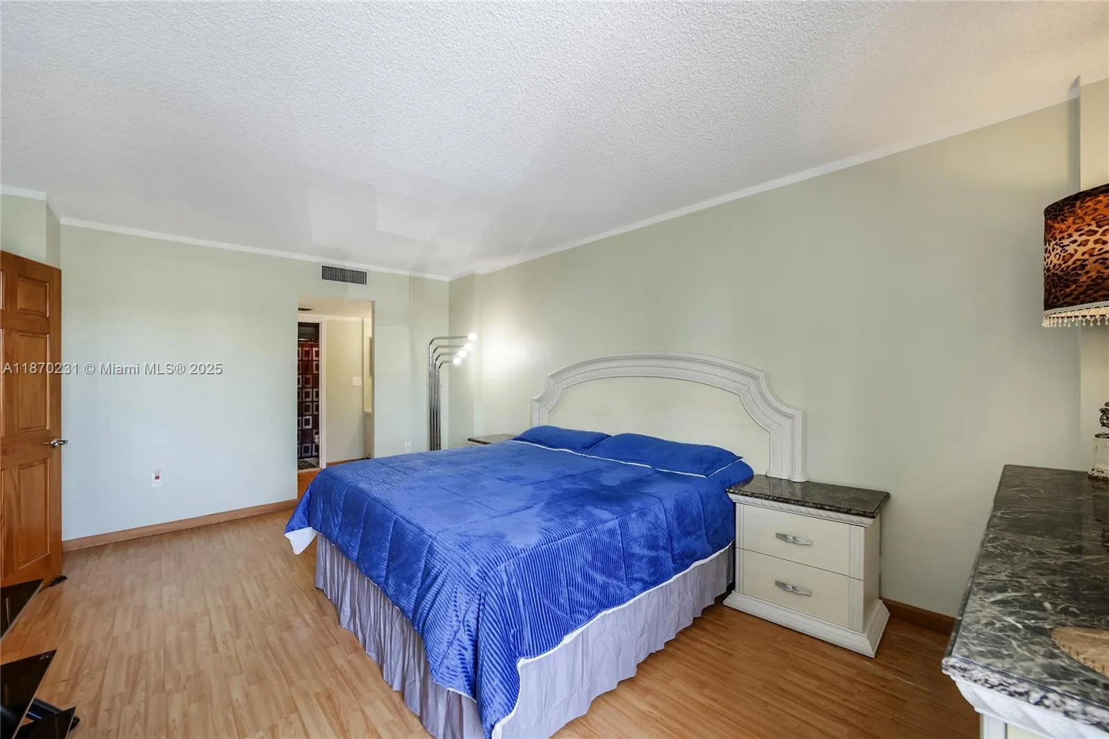 3675 N Country Club Dr, #204