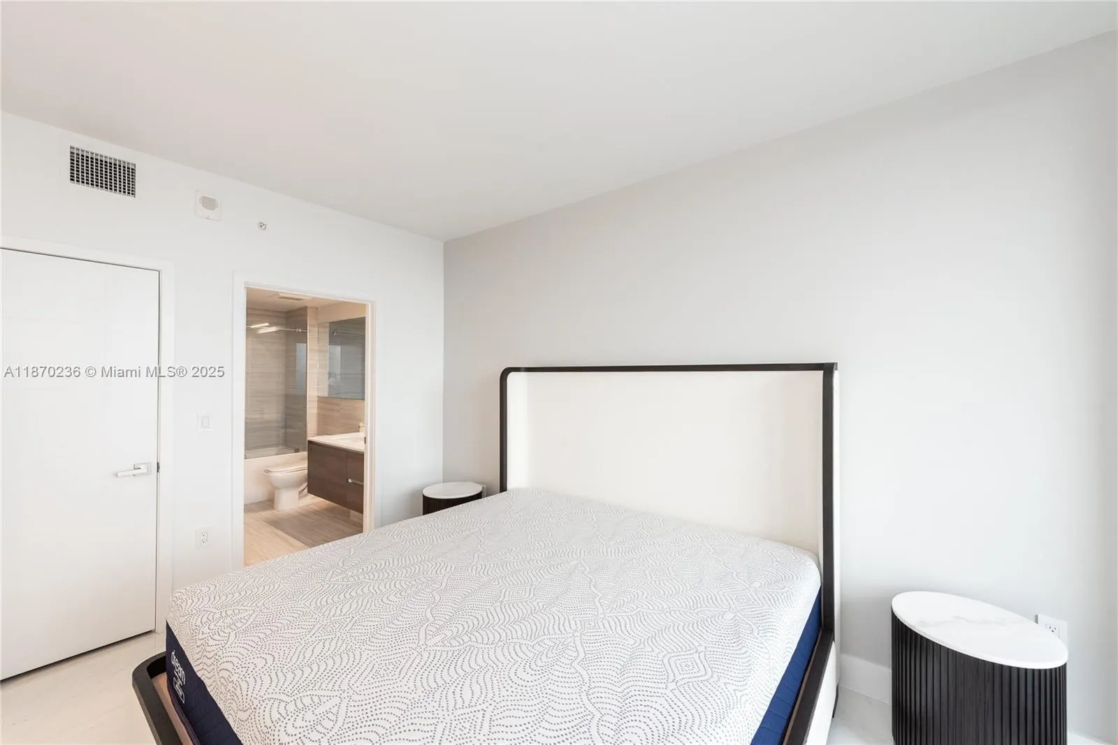 301 Altara Ave, #619