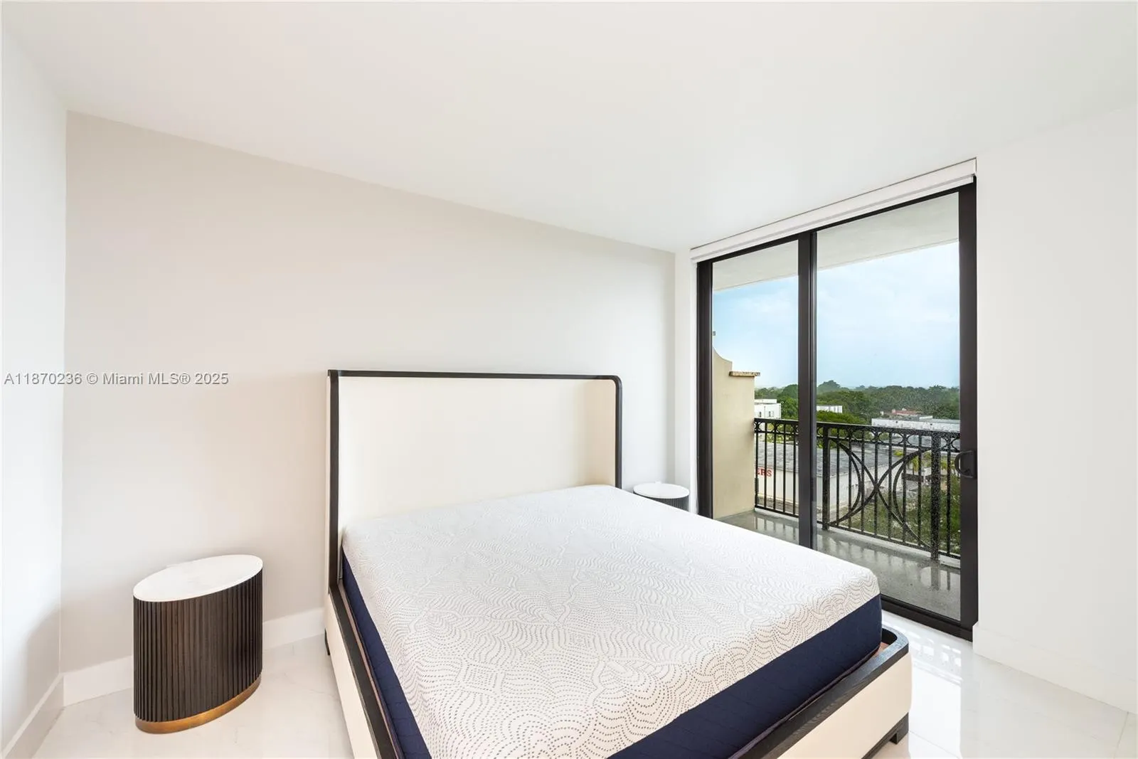 301 Altara Ave, #619
