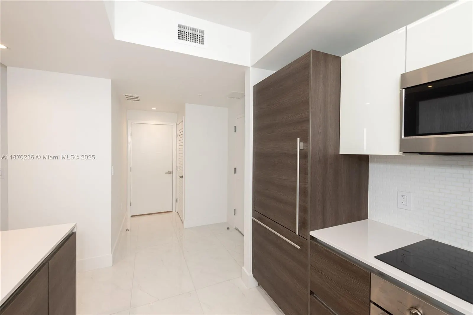 301 Altara Ave, #619
