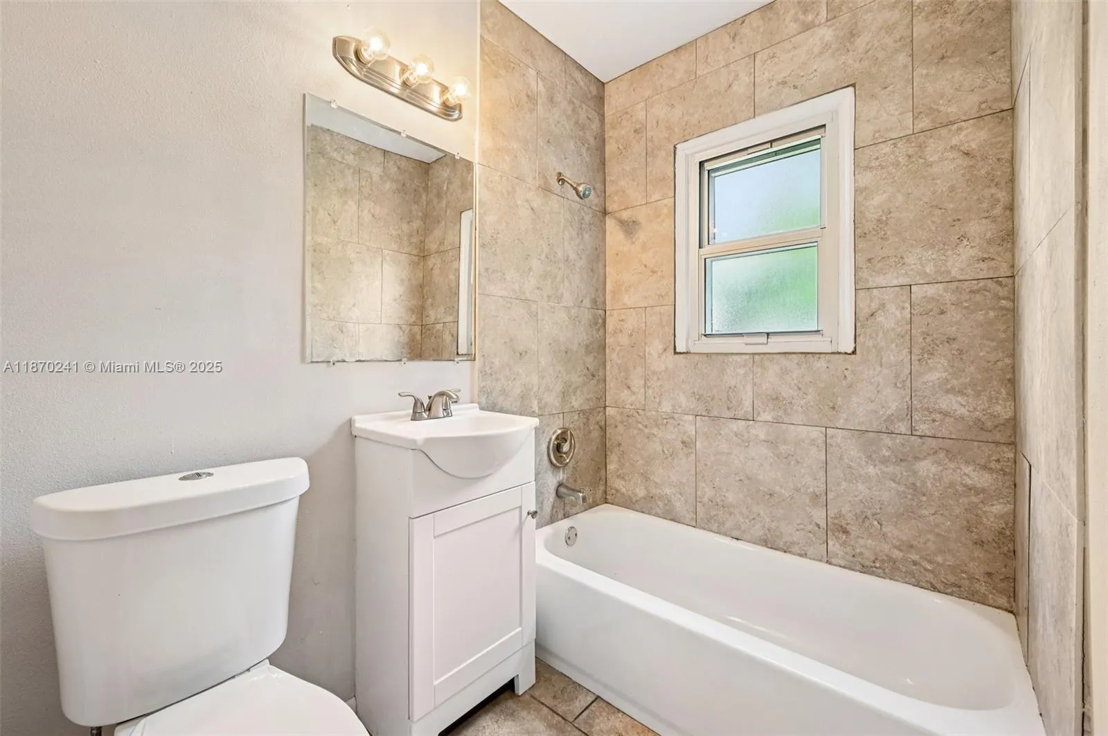 837 Ridgewood Dr