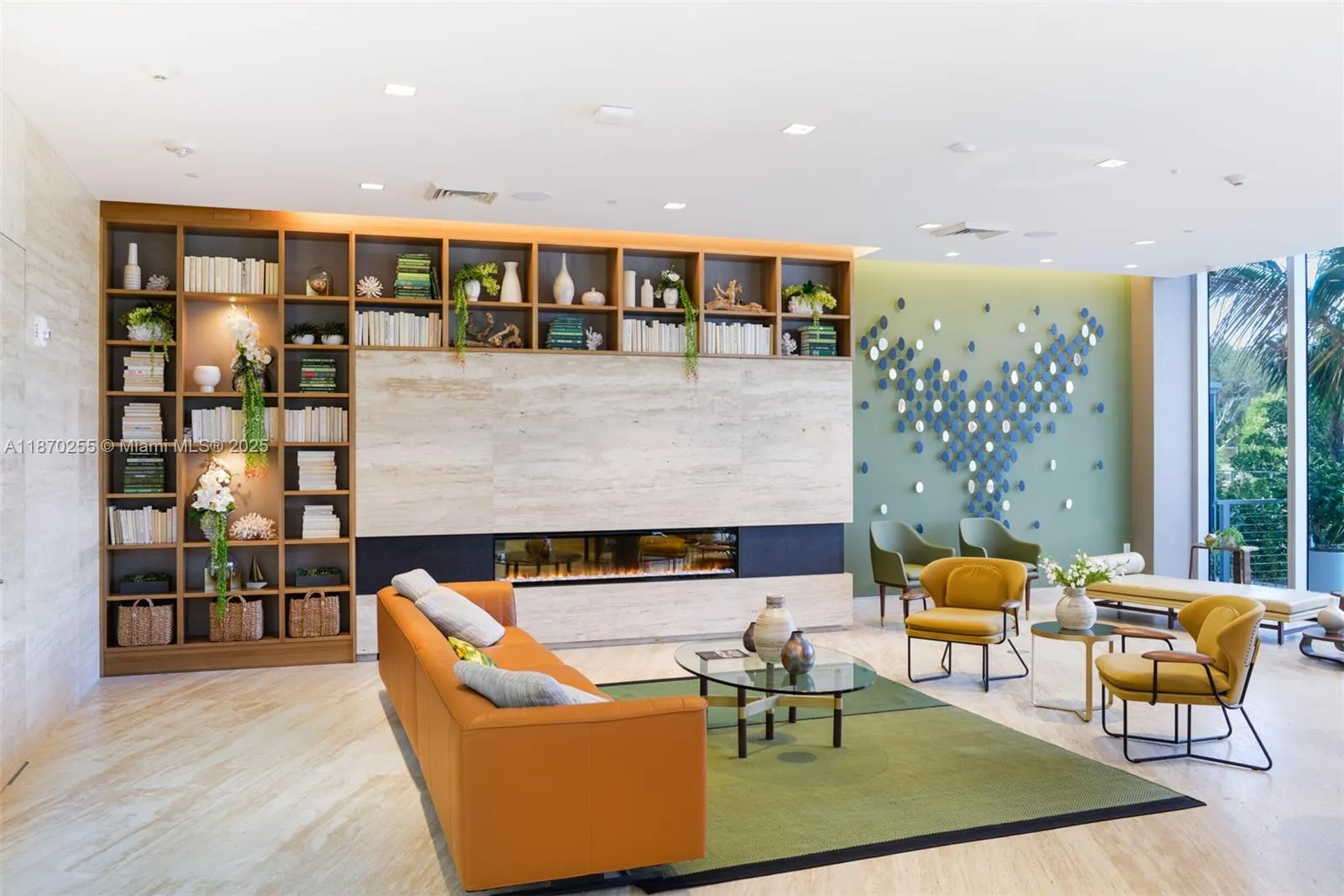 16385 Biscayne Blvd, #1819