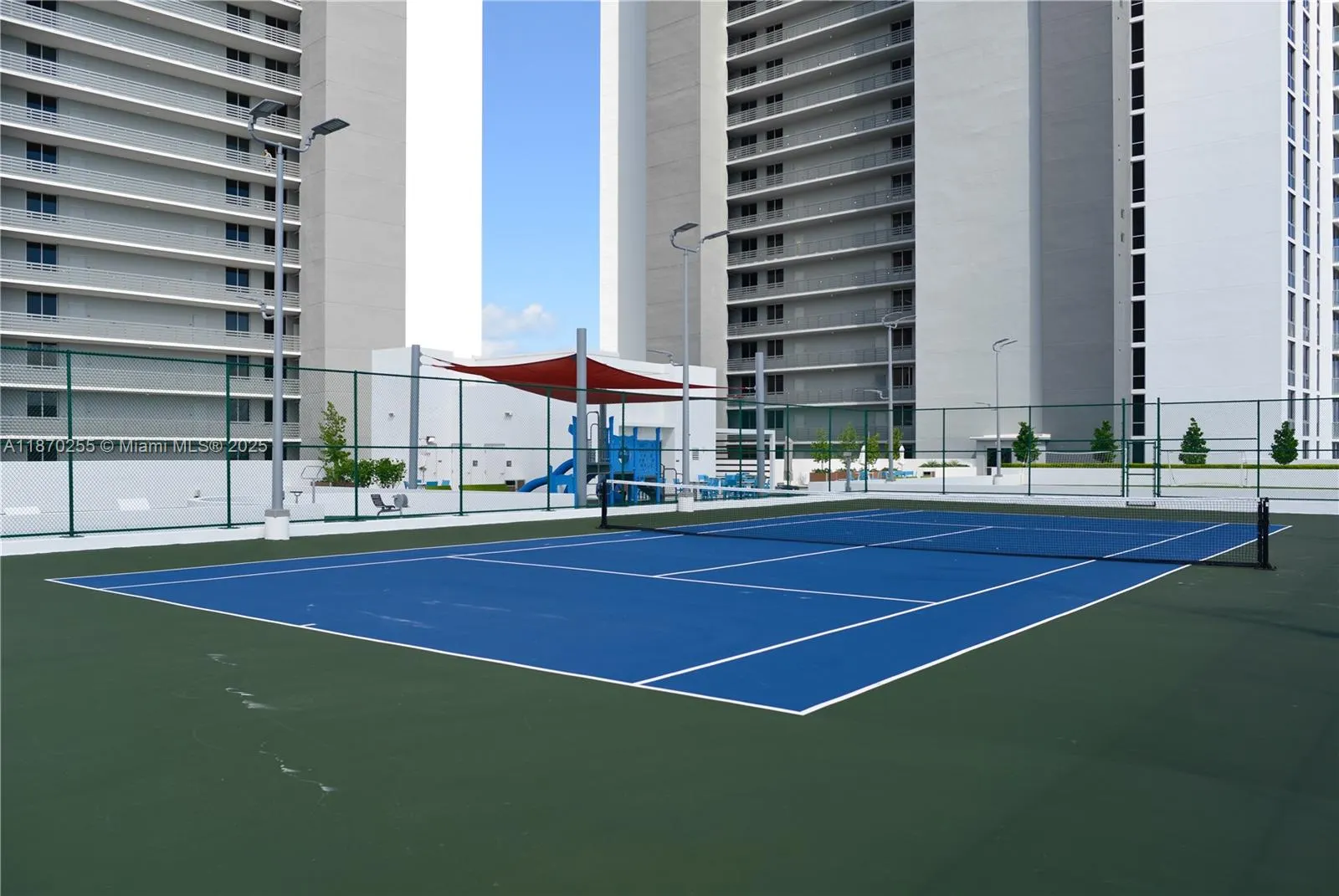 16385 Biscayne Blvd, #1819