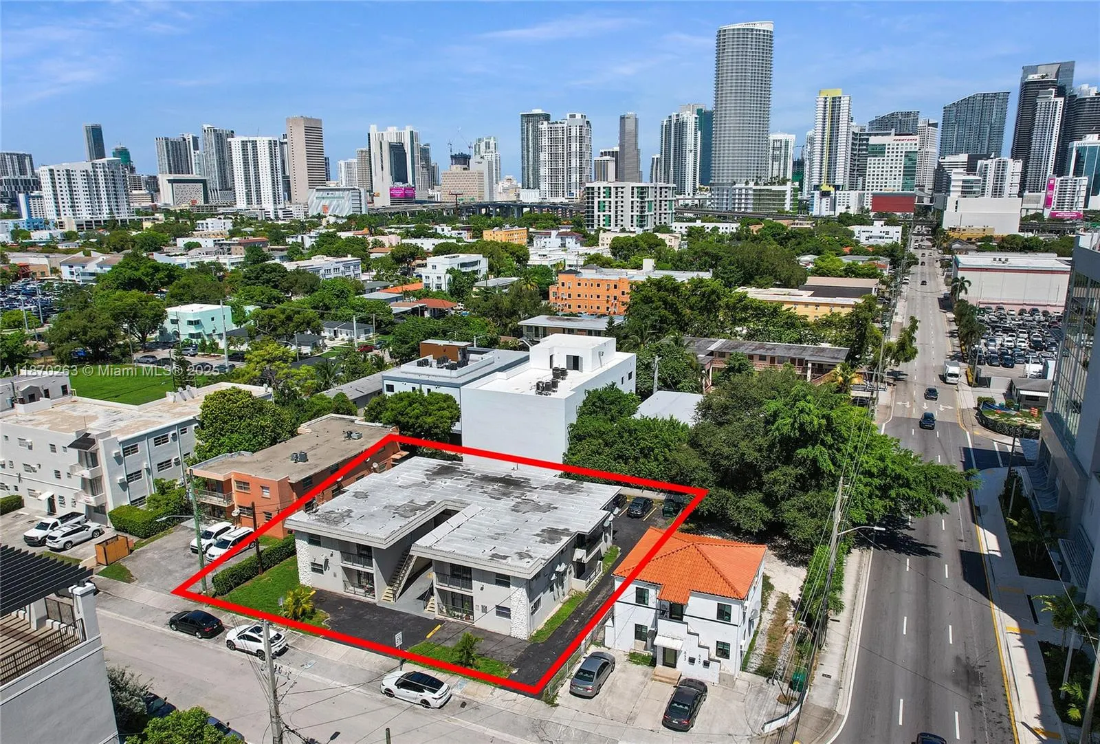 635 SW 7th Ct