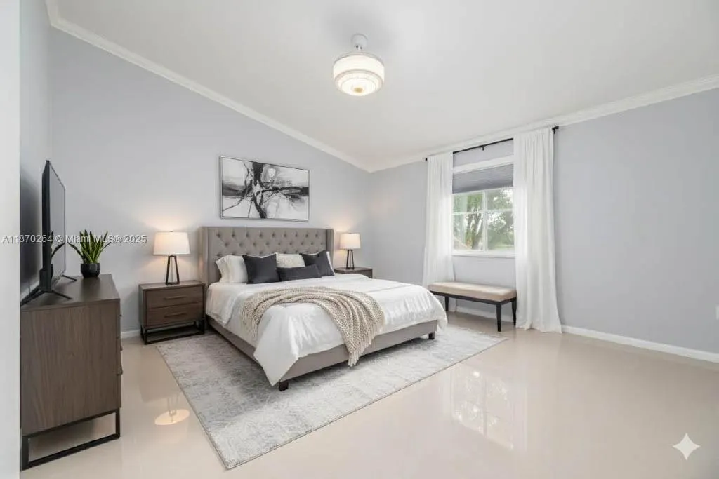 2428 NW 99th Way