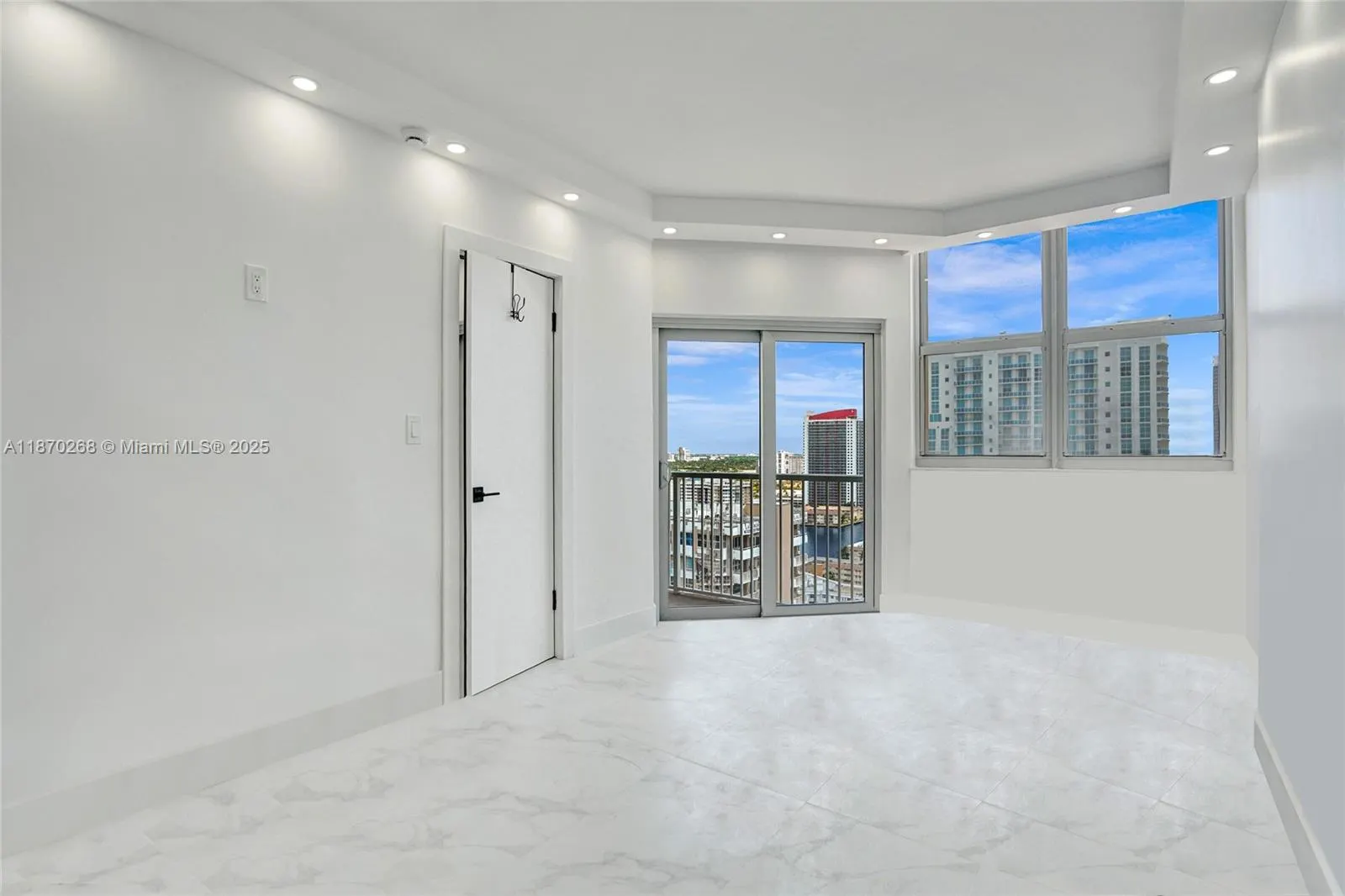 1985 S Ocean Dr, #11L