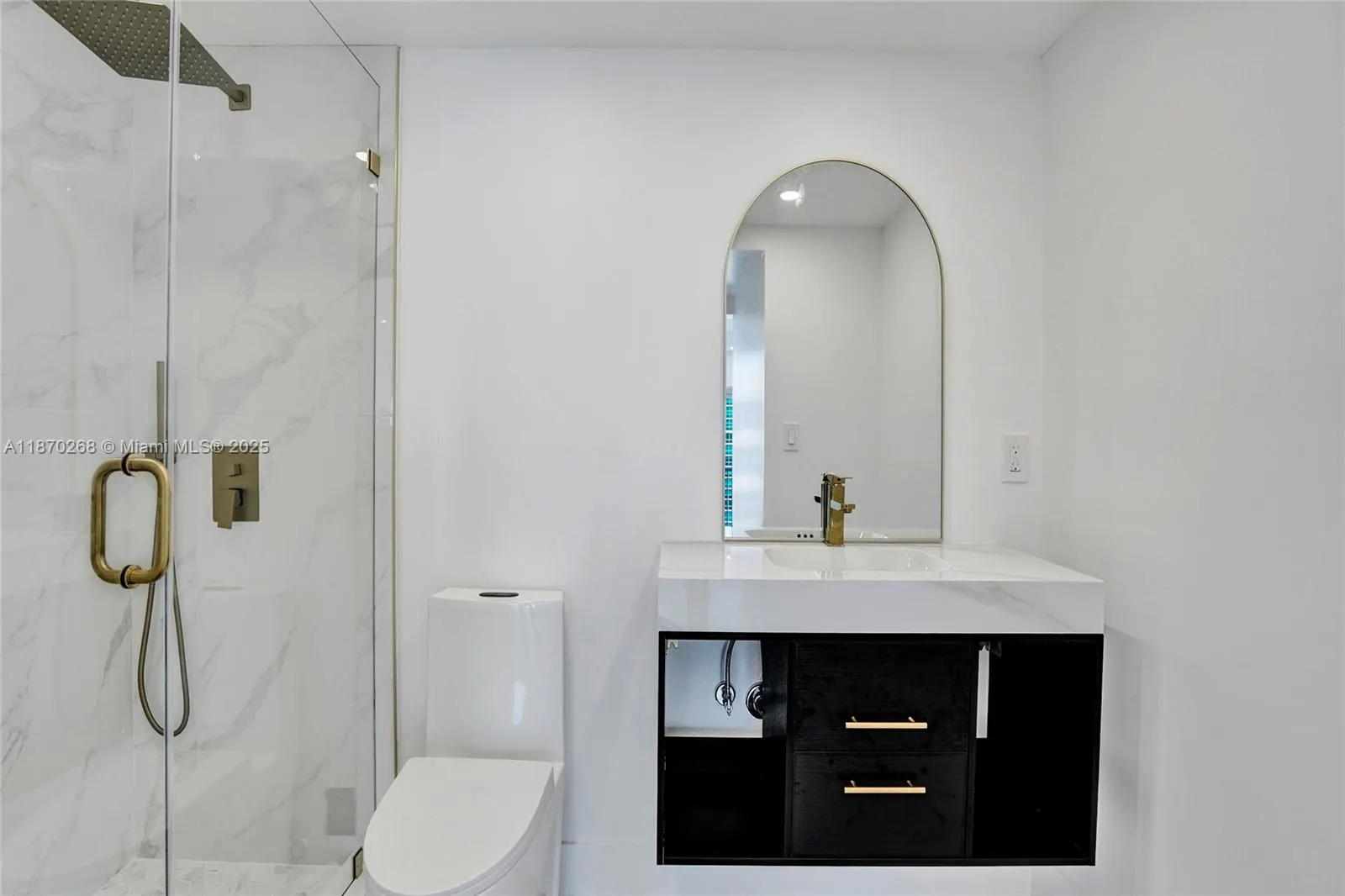 1985 S Ocean Dr, #11L