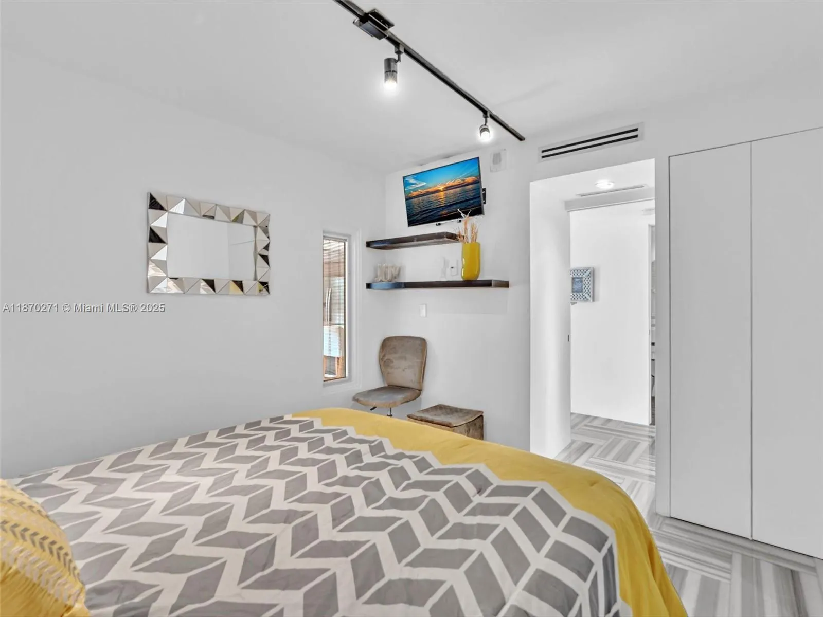 1300 Alton Rd, #3C