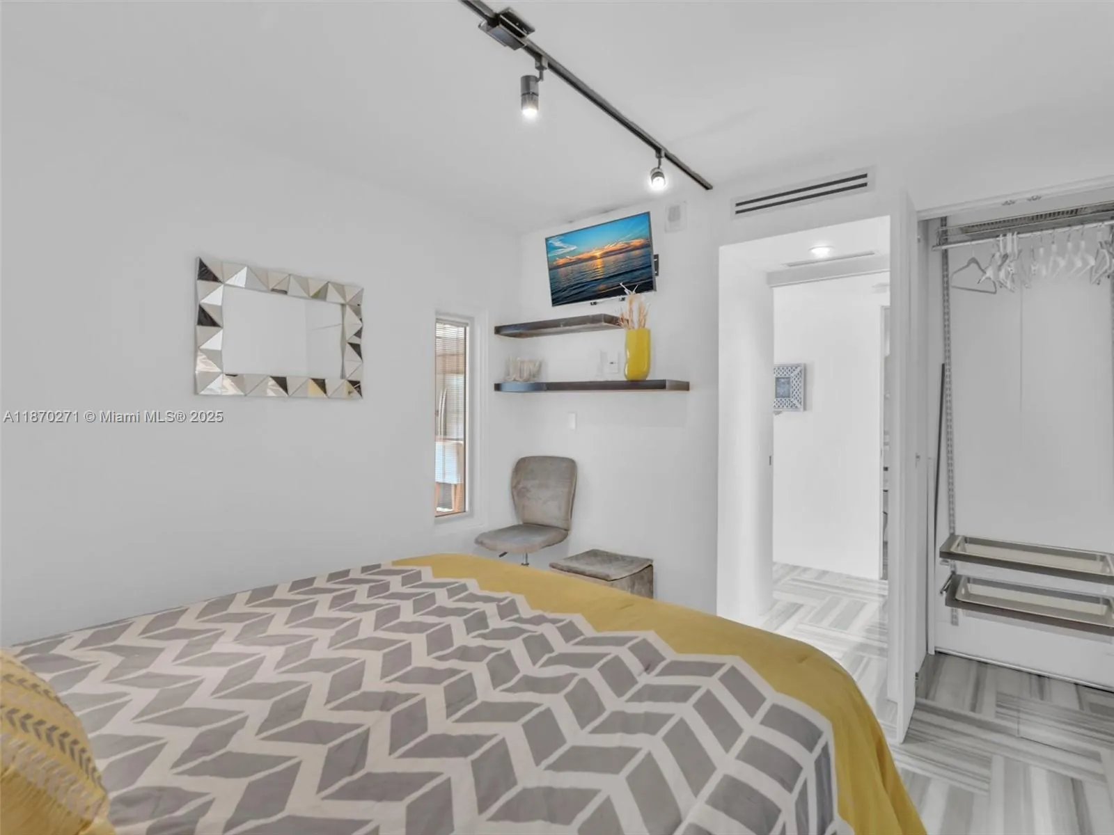 1300 Alton Rd, #3C