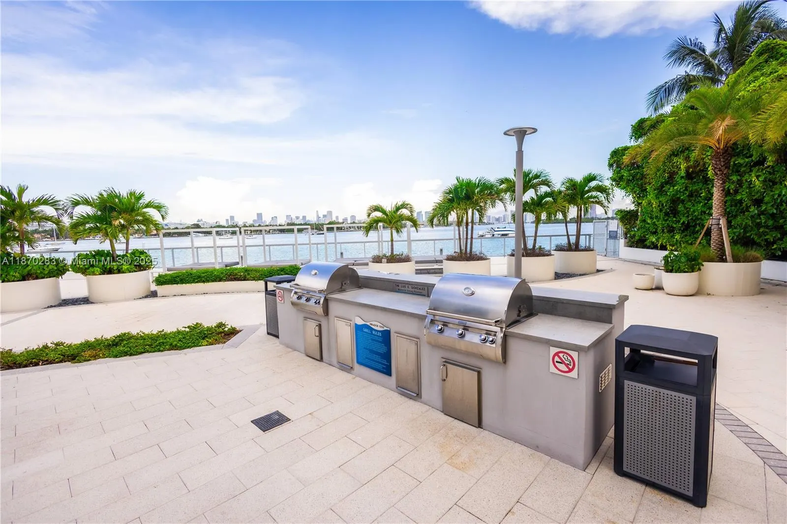 1000 West Ave, #430