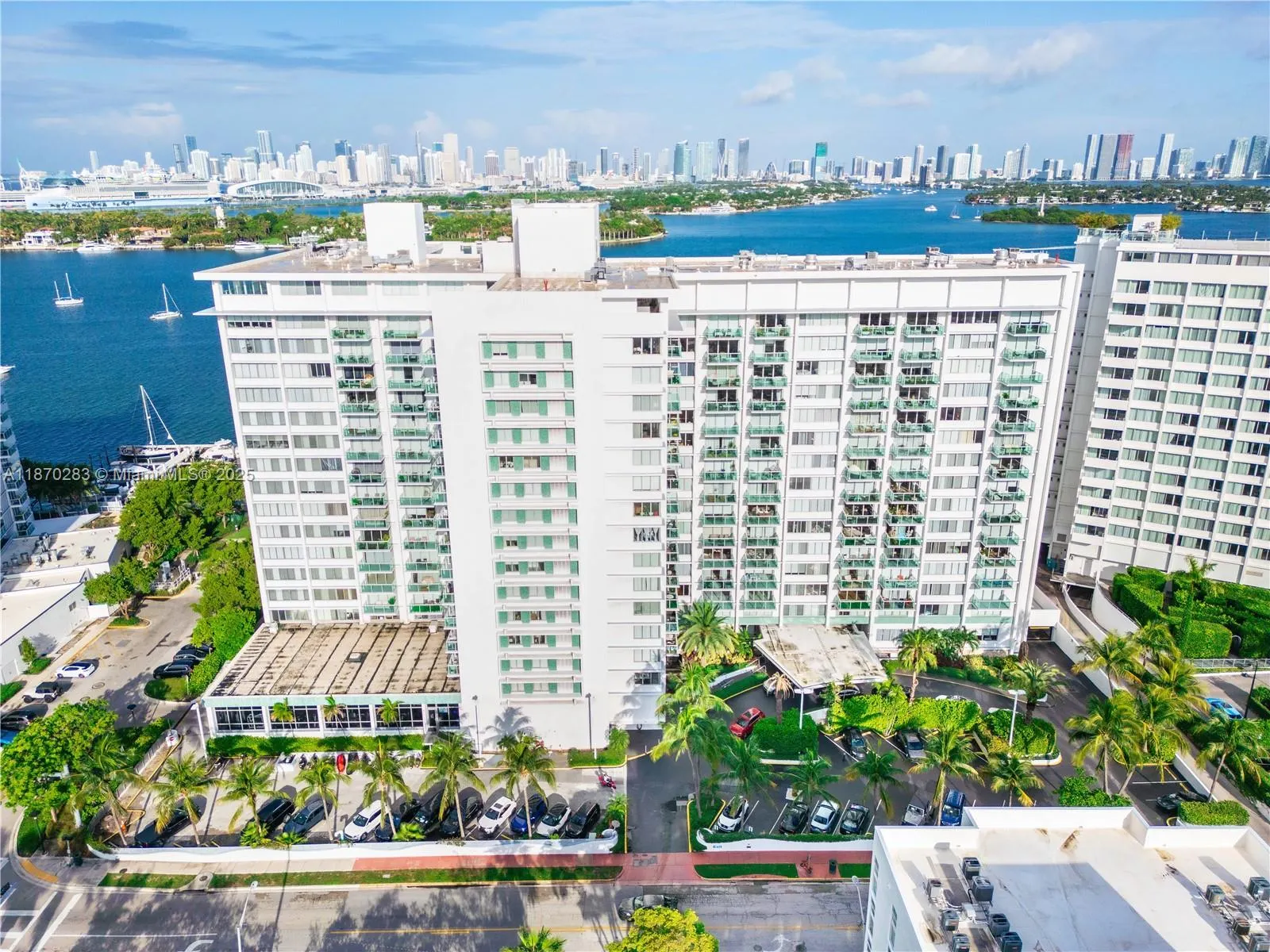 1000 West Ave, #430