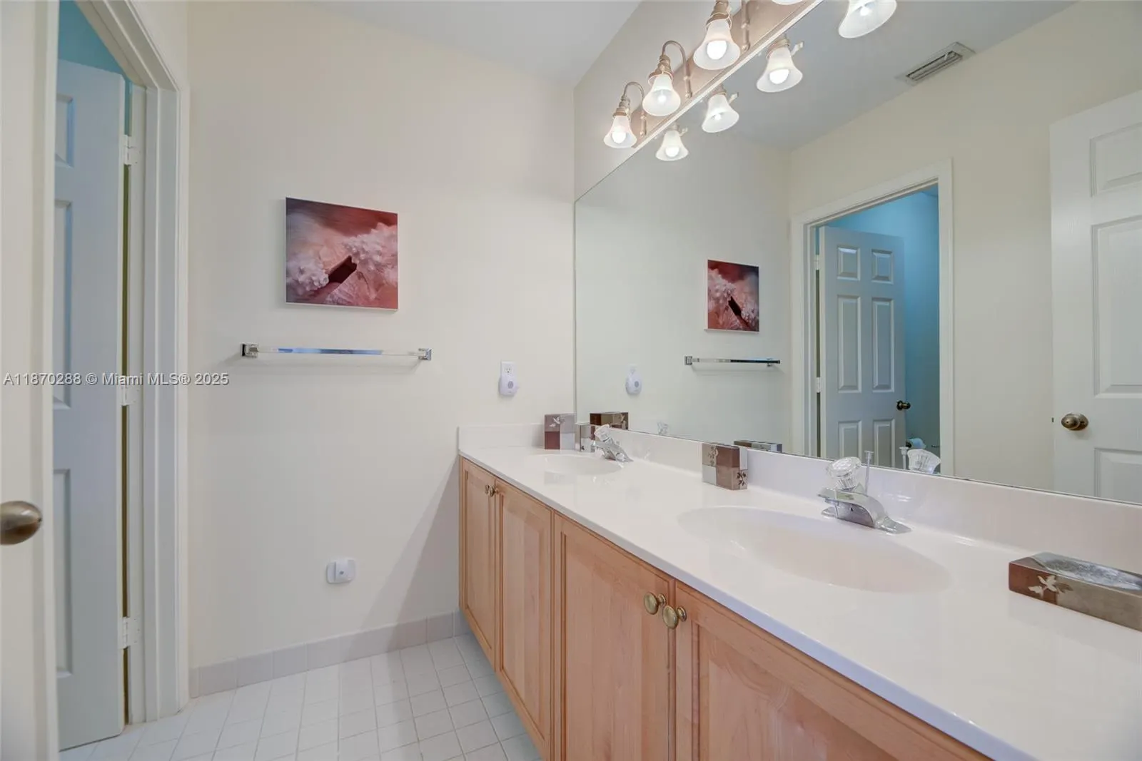 7800 NW 29th St