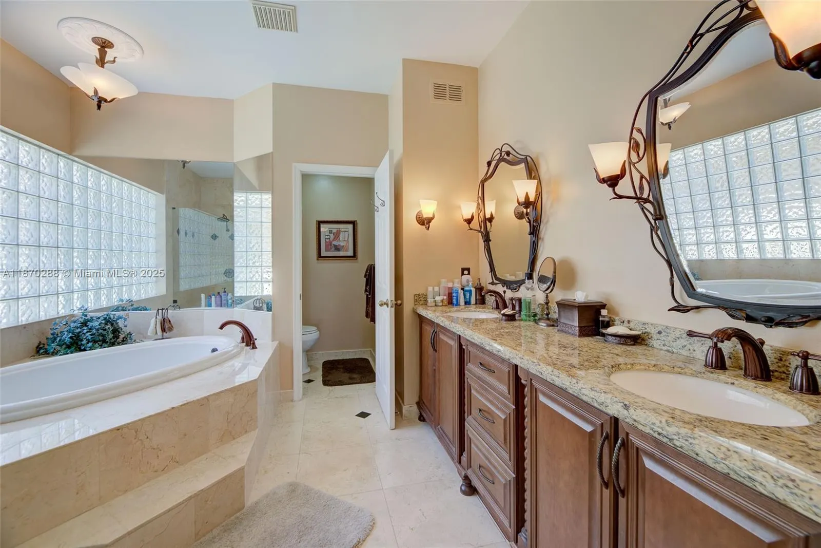 7800 NW 29th St