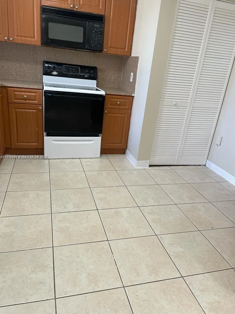 6065 NW 186th St, #304