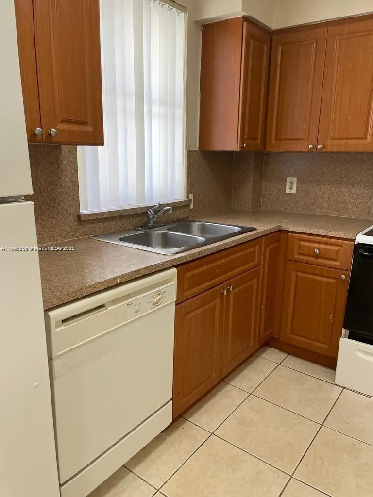 6065 NW 186th St, #304