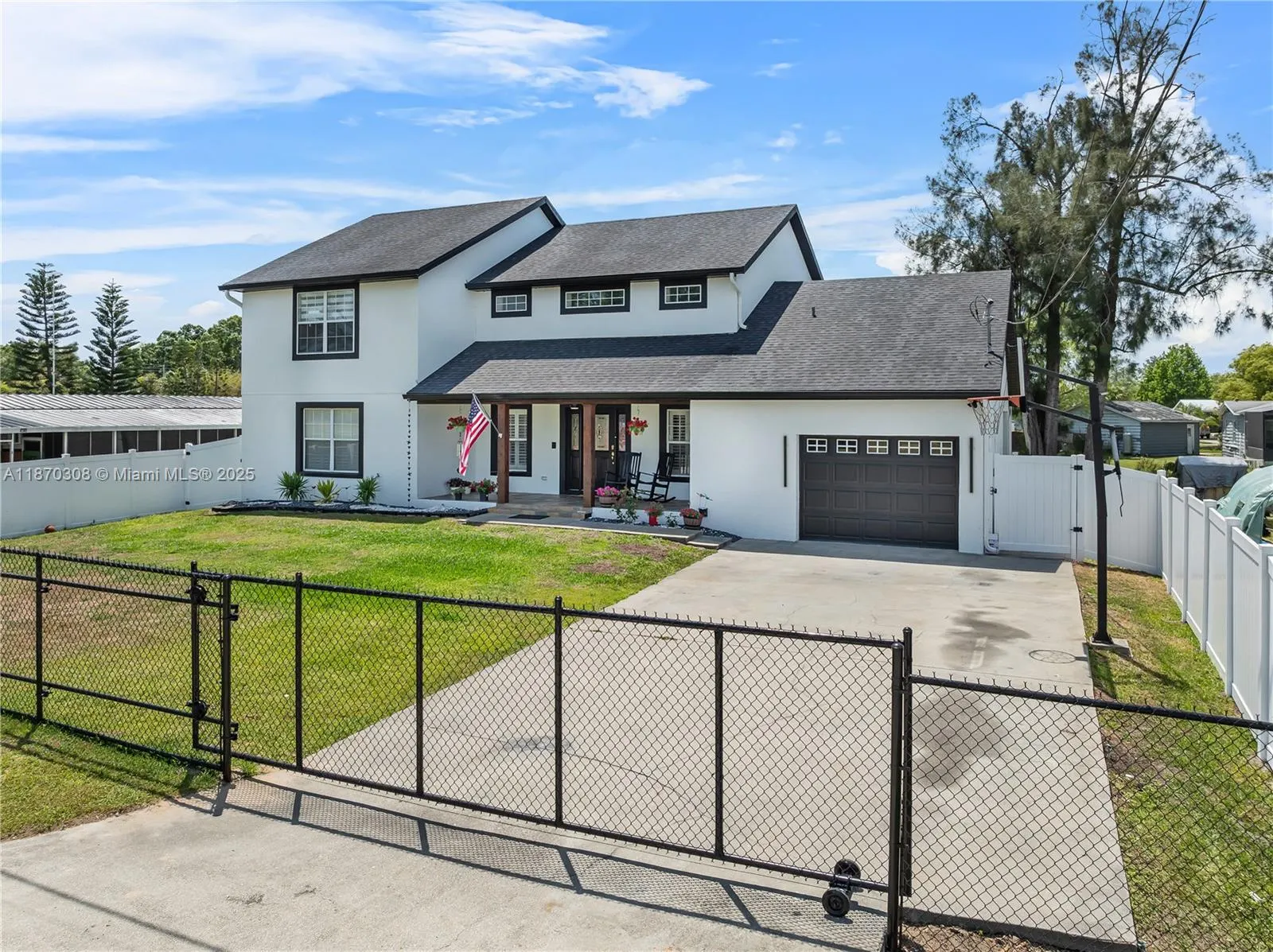5208 Oakdale Rd