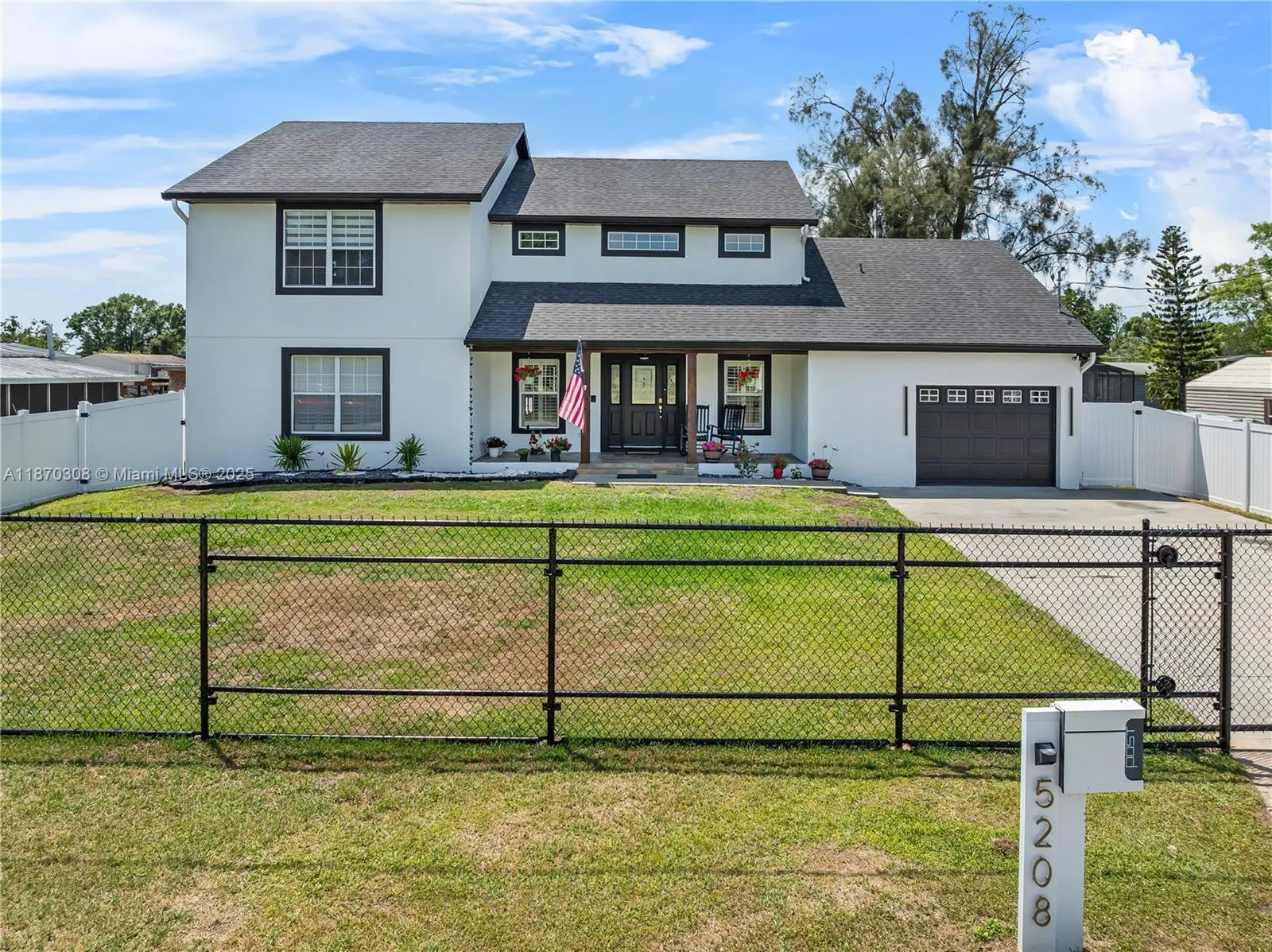 5208 Oakdale Rd